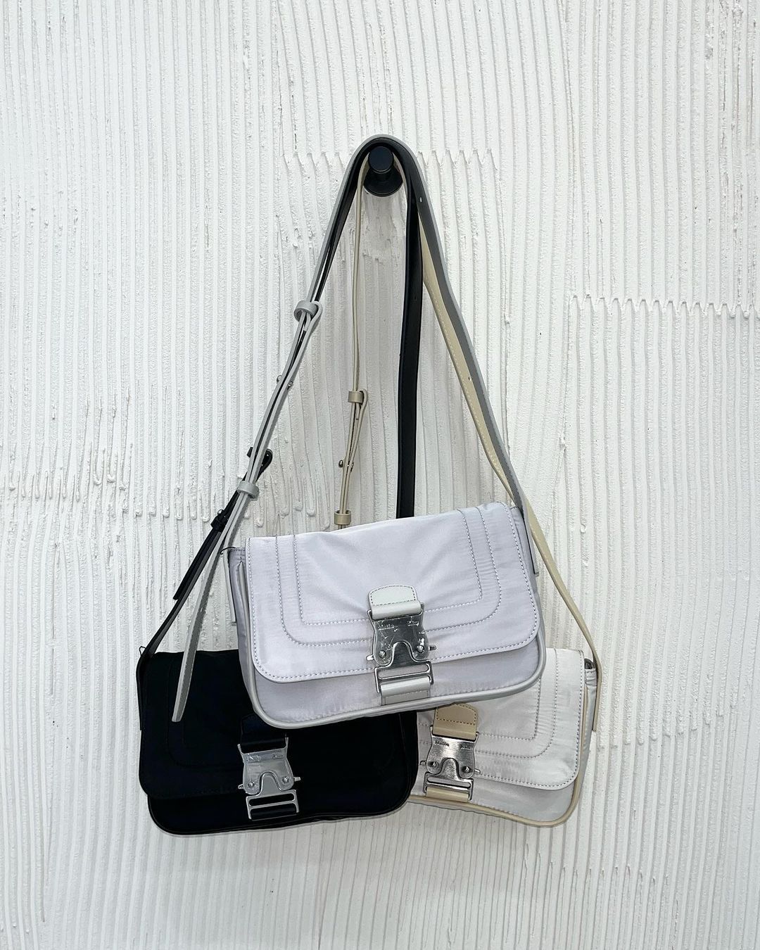 MATIN KIM MINI BUCKLE BAG IN（小號）