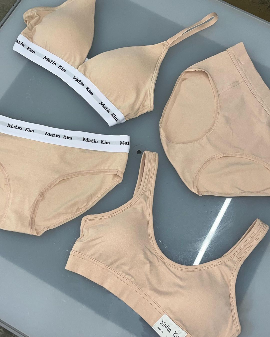 MATIN KIM 內衣褲系列 LOGO BAND TRIANGLE BRA IN