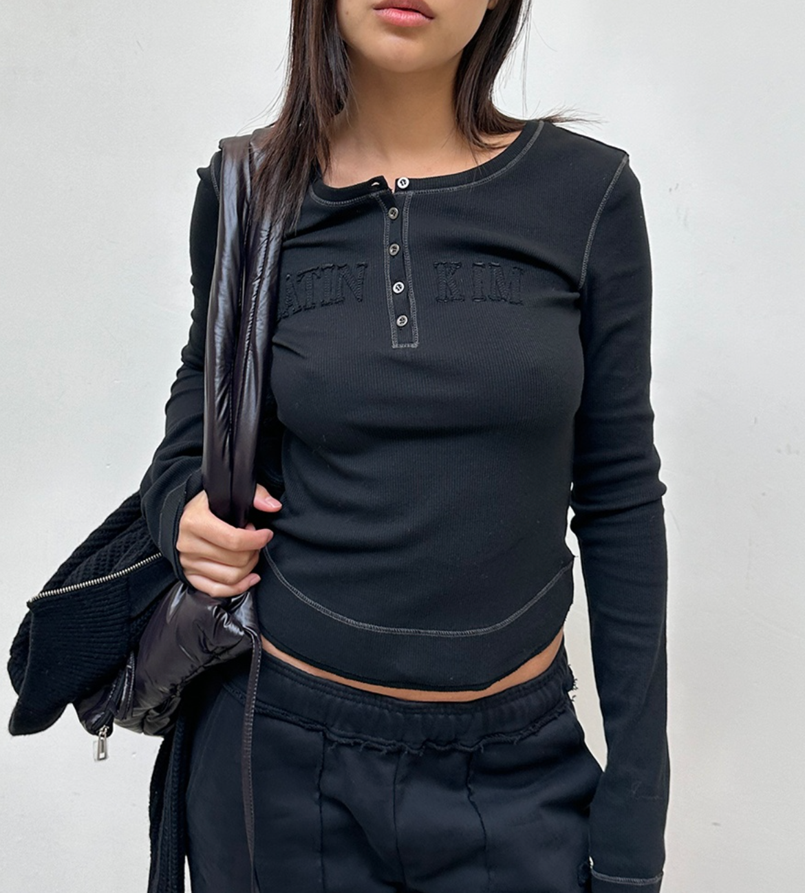 MATIN KIM APPLIQUE LOGO HENLY NECK SLIM TOP IN