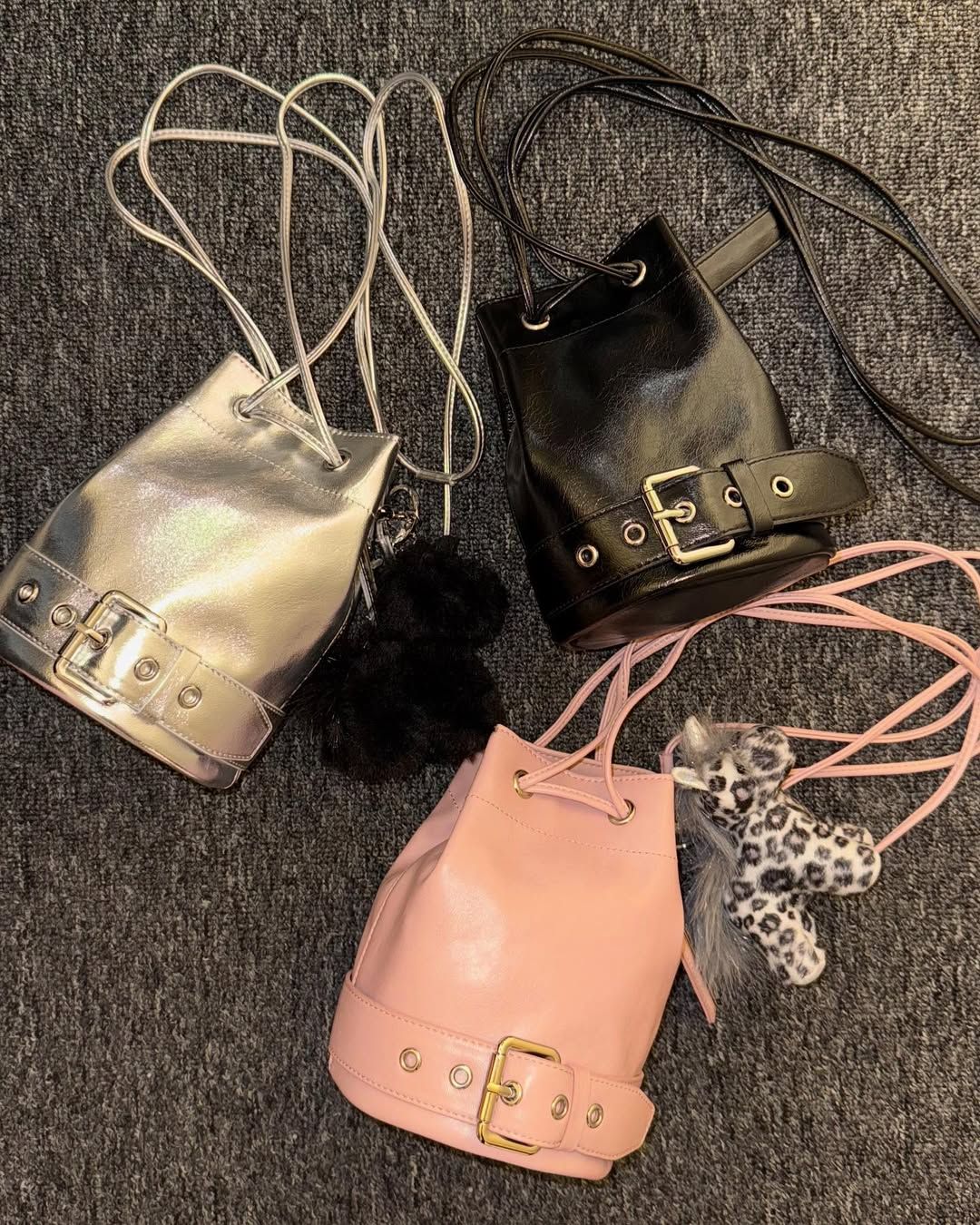 特價 MATIN KIM BELTED MINI BUCKET BAG IN