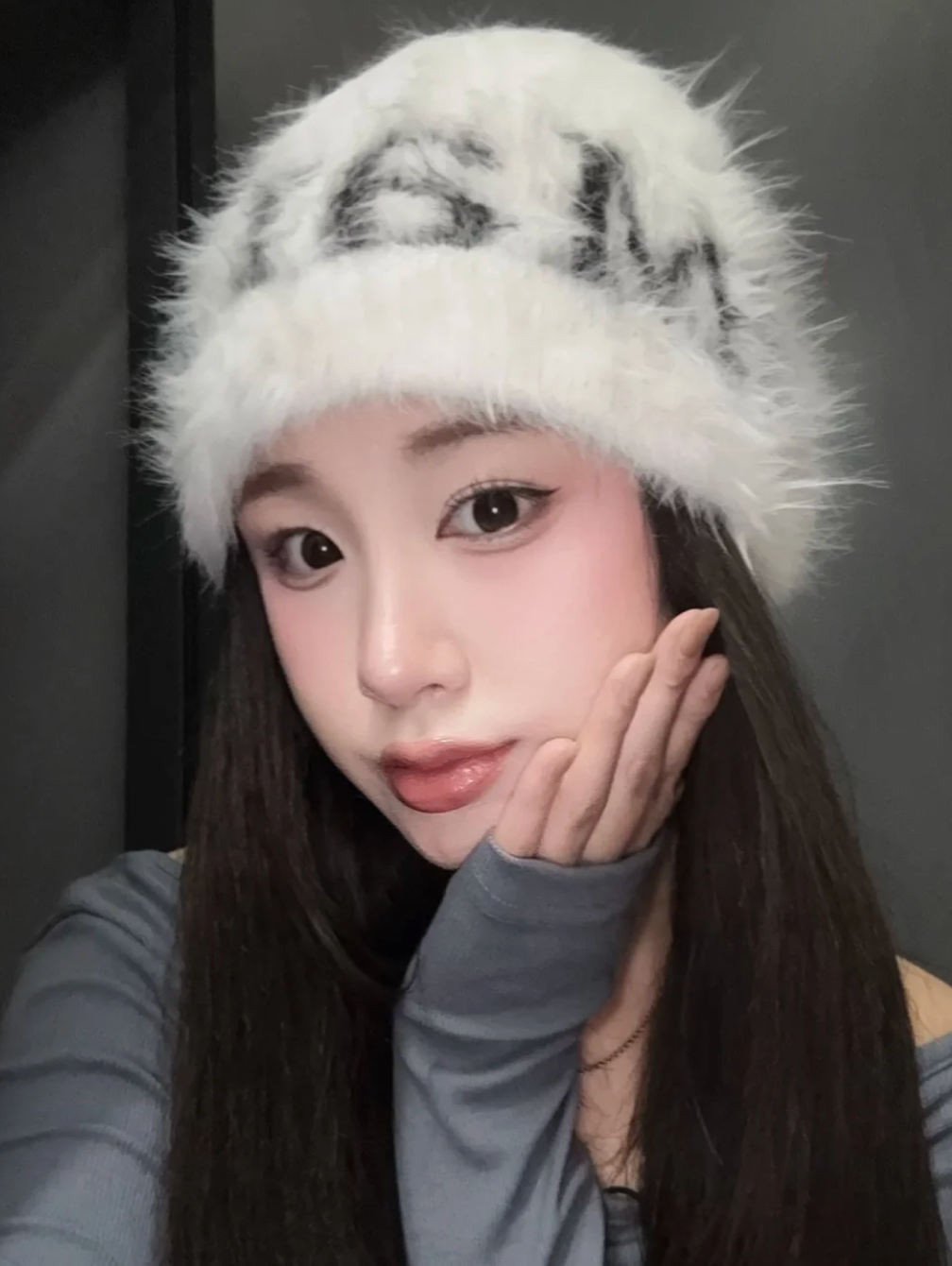 MATIN KIM 毛茸茸毛帽 MATIN HAIRY KNIT BEANIE IN