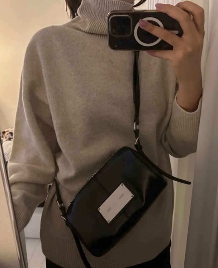 特價 MATIN KIM BUCKLE STRAP TWO WAY MINI BAG IN