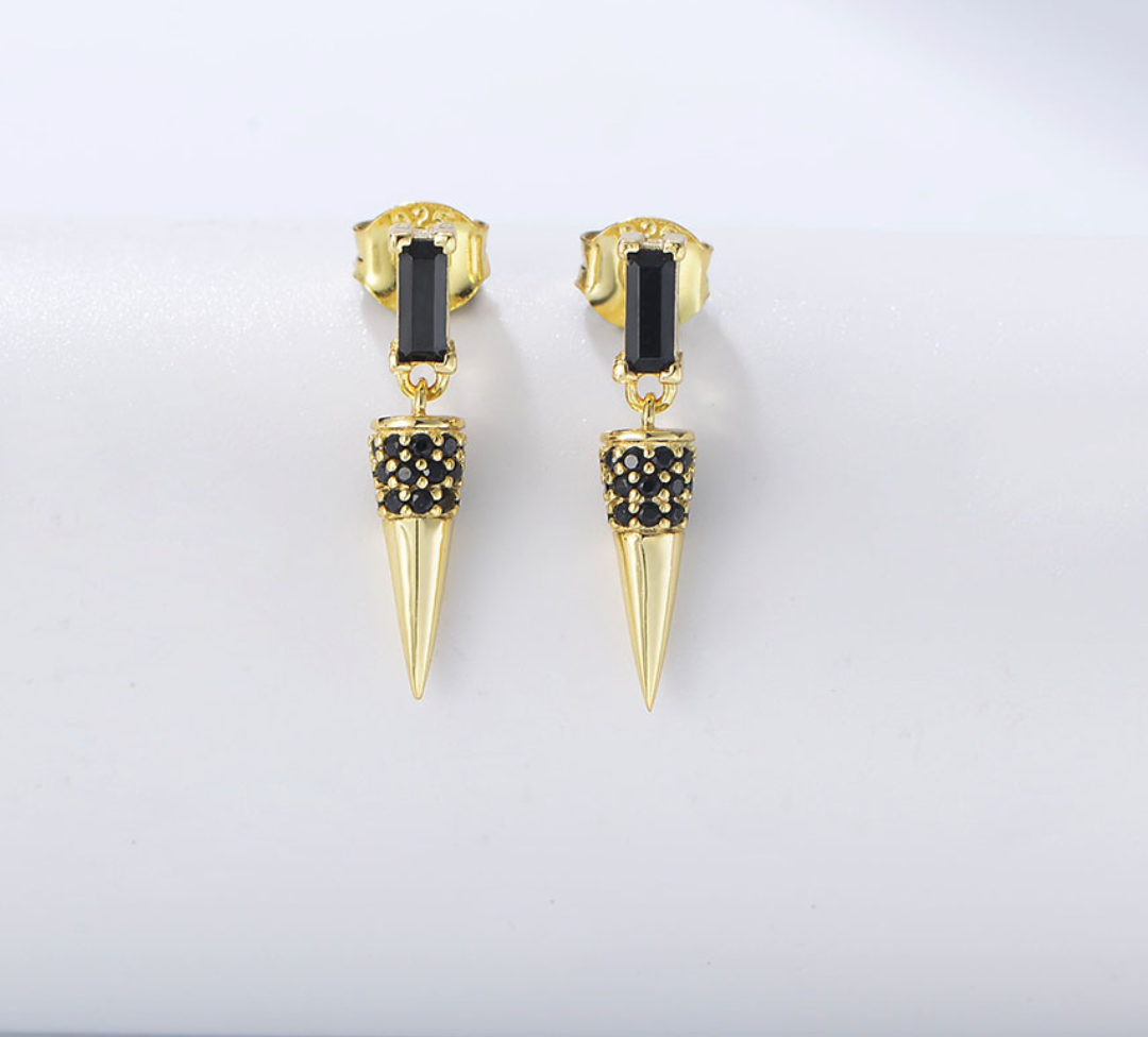 【Dolly’s】韓-全純銀  潘朵拉之刺 黑色鋯石圓錐形復古龐克 情人節禮物耳環耳釘 308D04