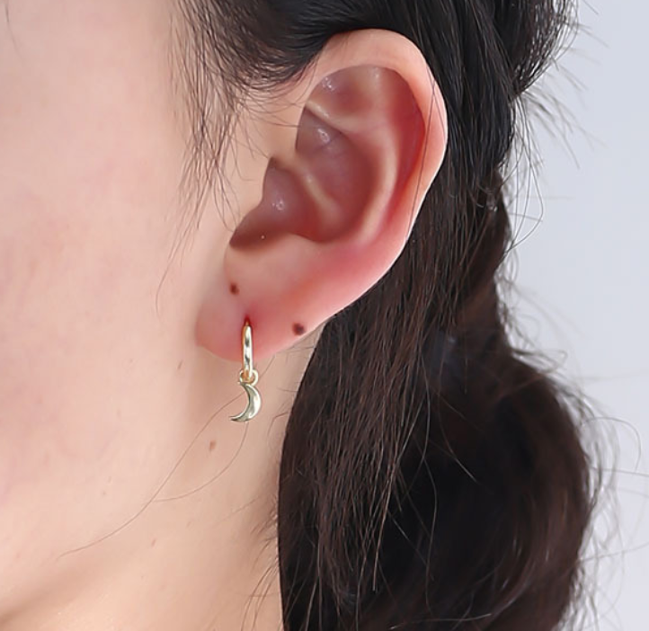 【Dolly’s】韓-全純銀 星月交織 小巧心型回針耳釘可愛日系 情人節禮物耳環耳釘 308D16