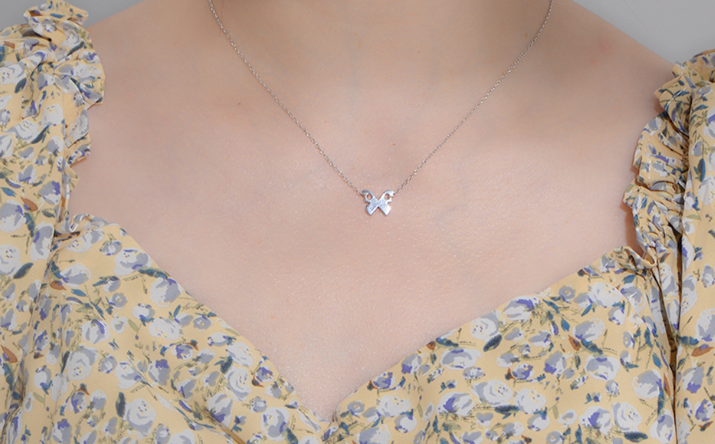 【Dolly’s】韓-全純銀 蝶羽 迷你光面小蝴蝶 情人節禮物鎖骨鏈 308A15