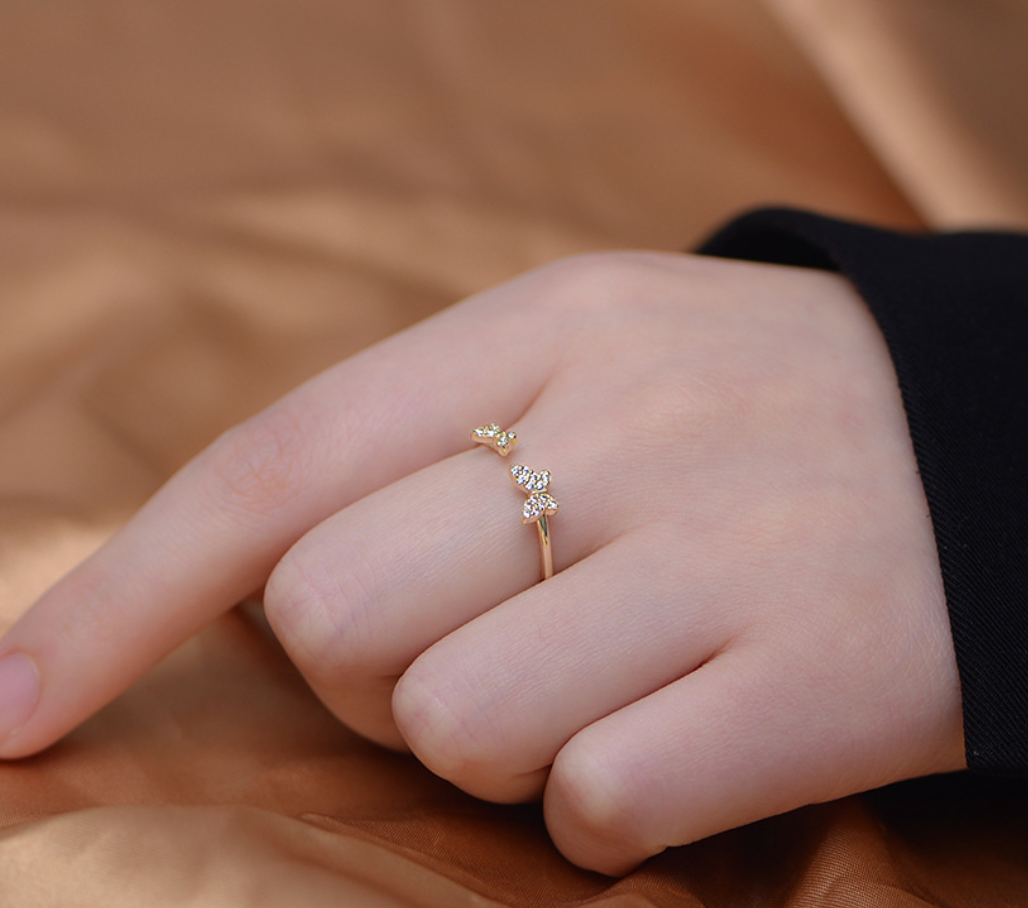 【Dolly’s】韓-全純銀 蝶戀的守護 輕奢時尚感設計蝴蝶 情人節禮物造型指戒 戒指 308C14