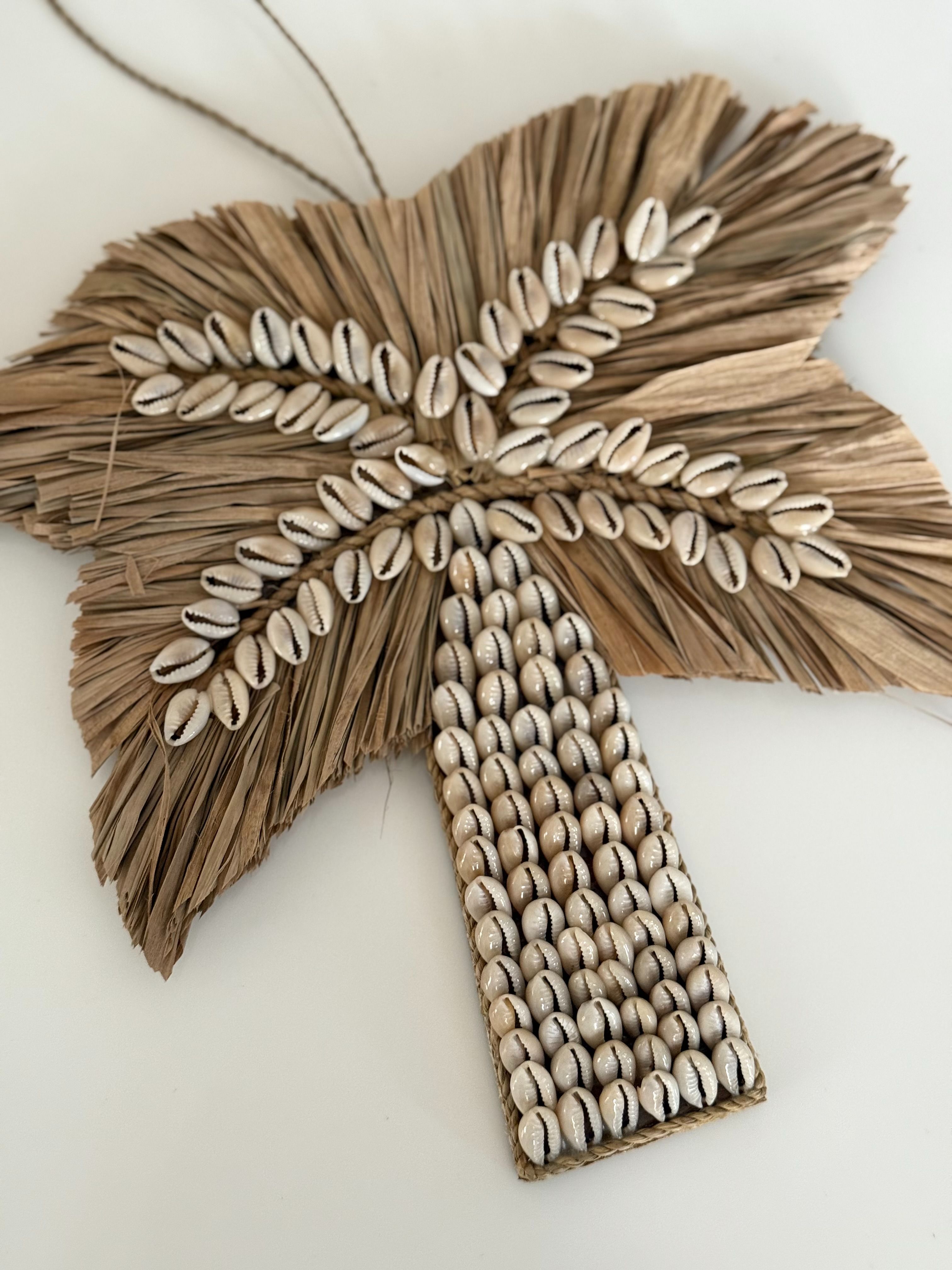 DecoDazzle🪬峇里島手工貝殼海草椰子樹吊飾