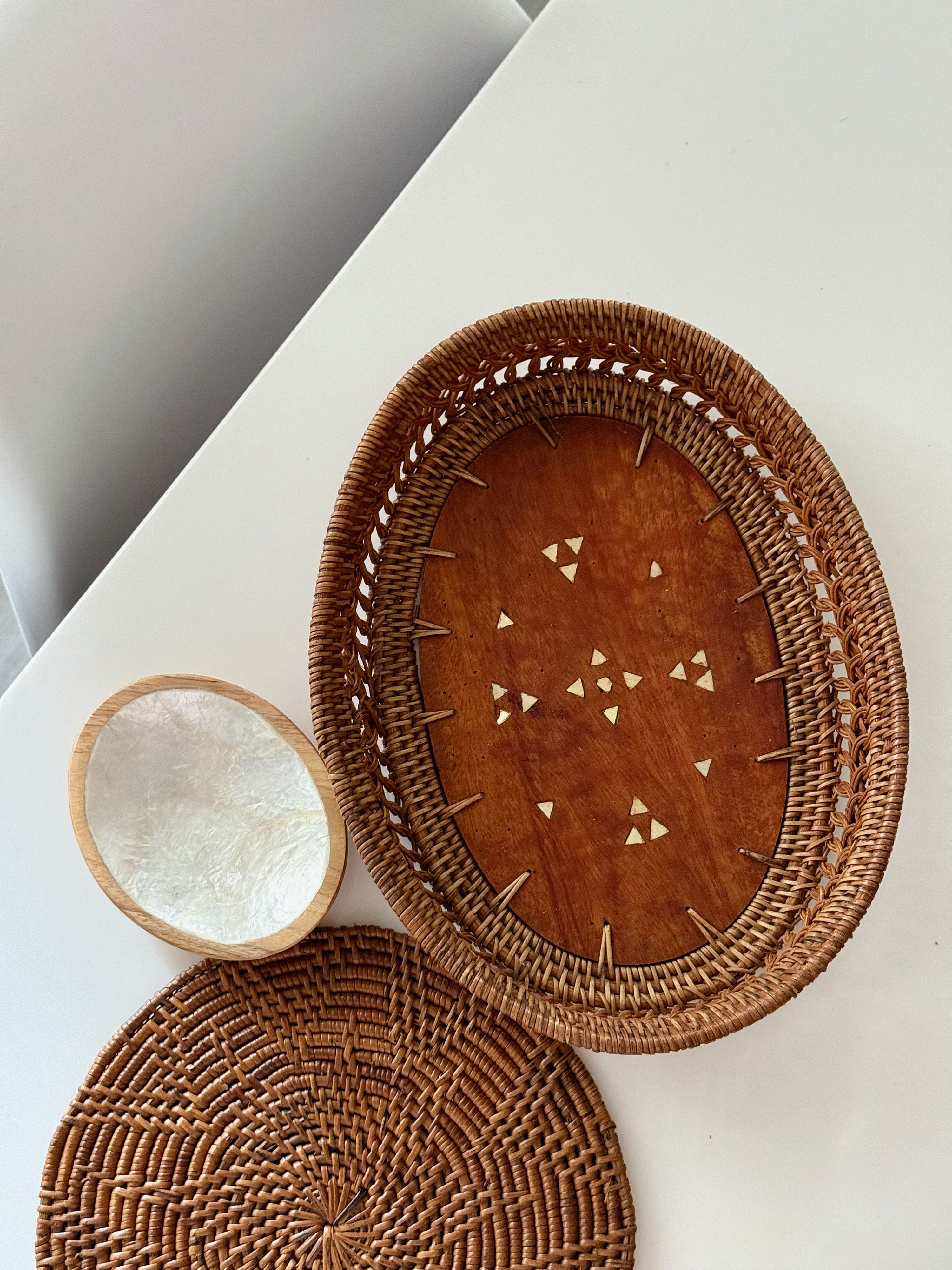 DecoDazzle🪬峇里島橢圓藤編拼木圖騰盤