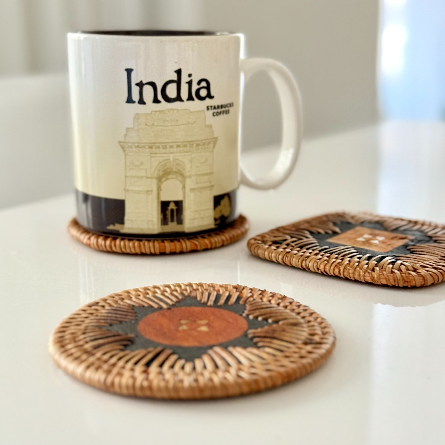 DecoDazzle🪬峇里島手工藤編杯墊