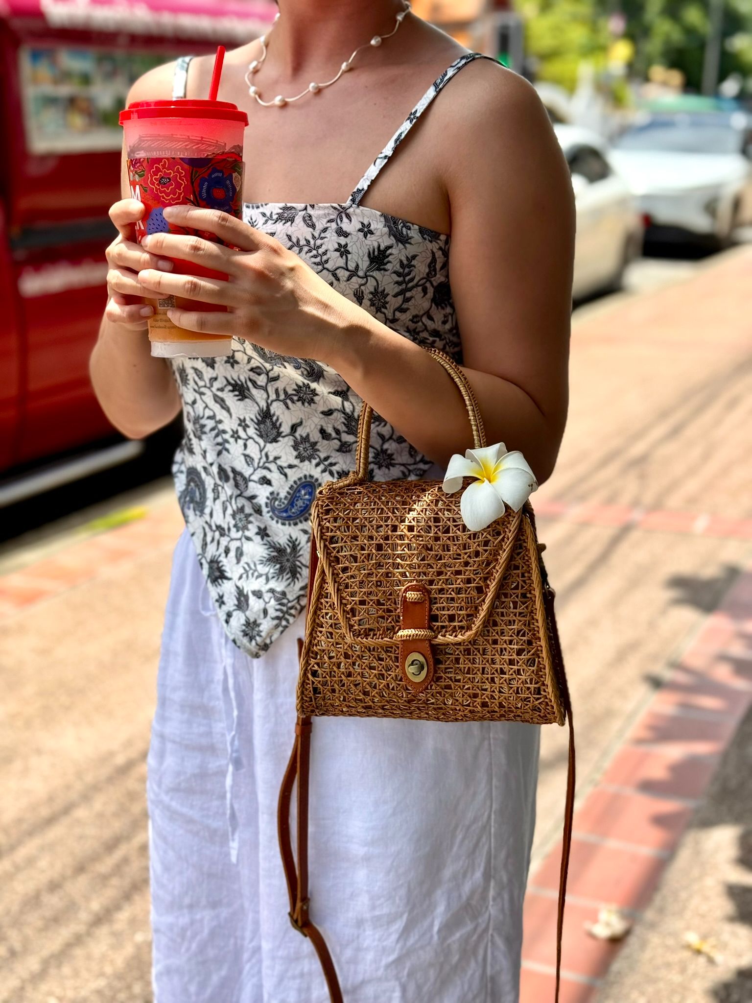 DecoDazzle🪬峇里島藤編撞色手工兩用牛皮凱莉包