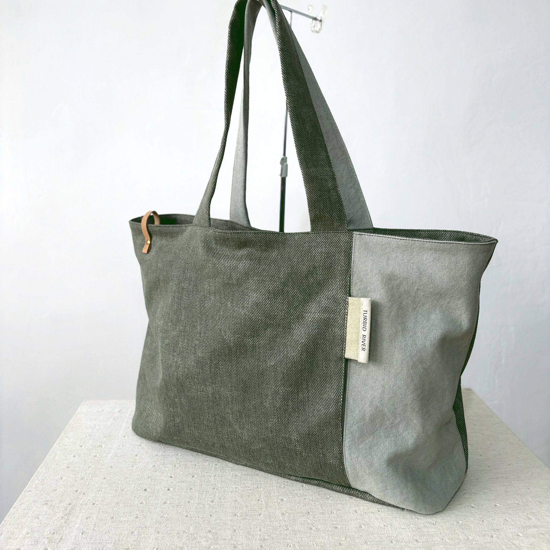 | 15吋 X 蒼森綠 | 自然四景系列 大容量托特 | 厚磅水洗帆布 |