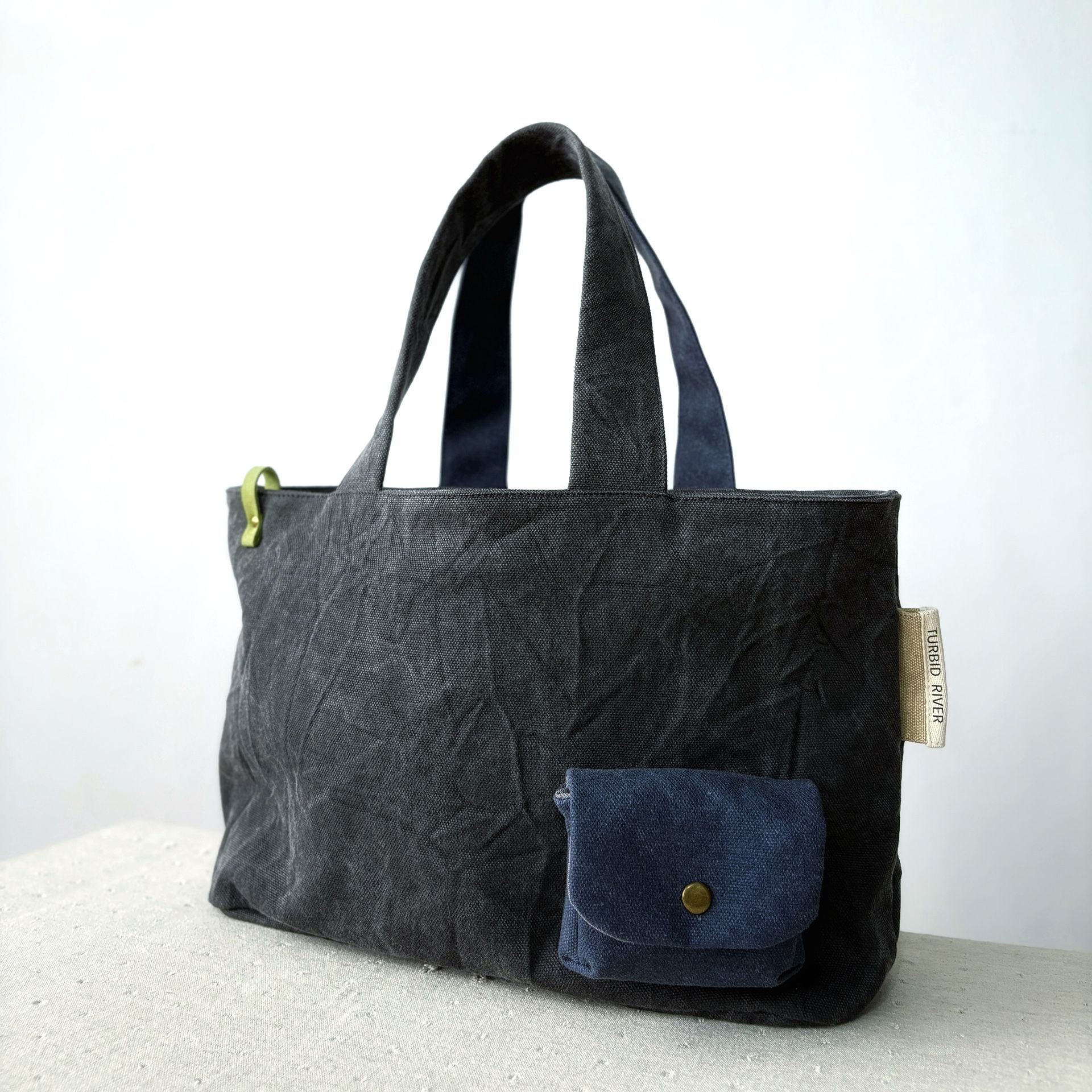 | 11吋 X 冬岩黑 | 自然四景系列 大容量托特 | 厚磅水洗帆布 |