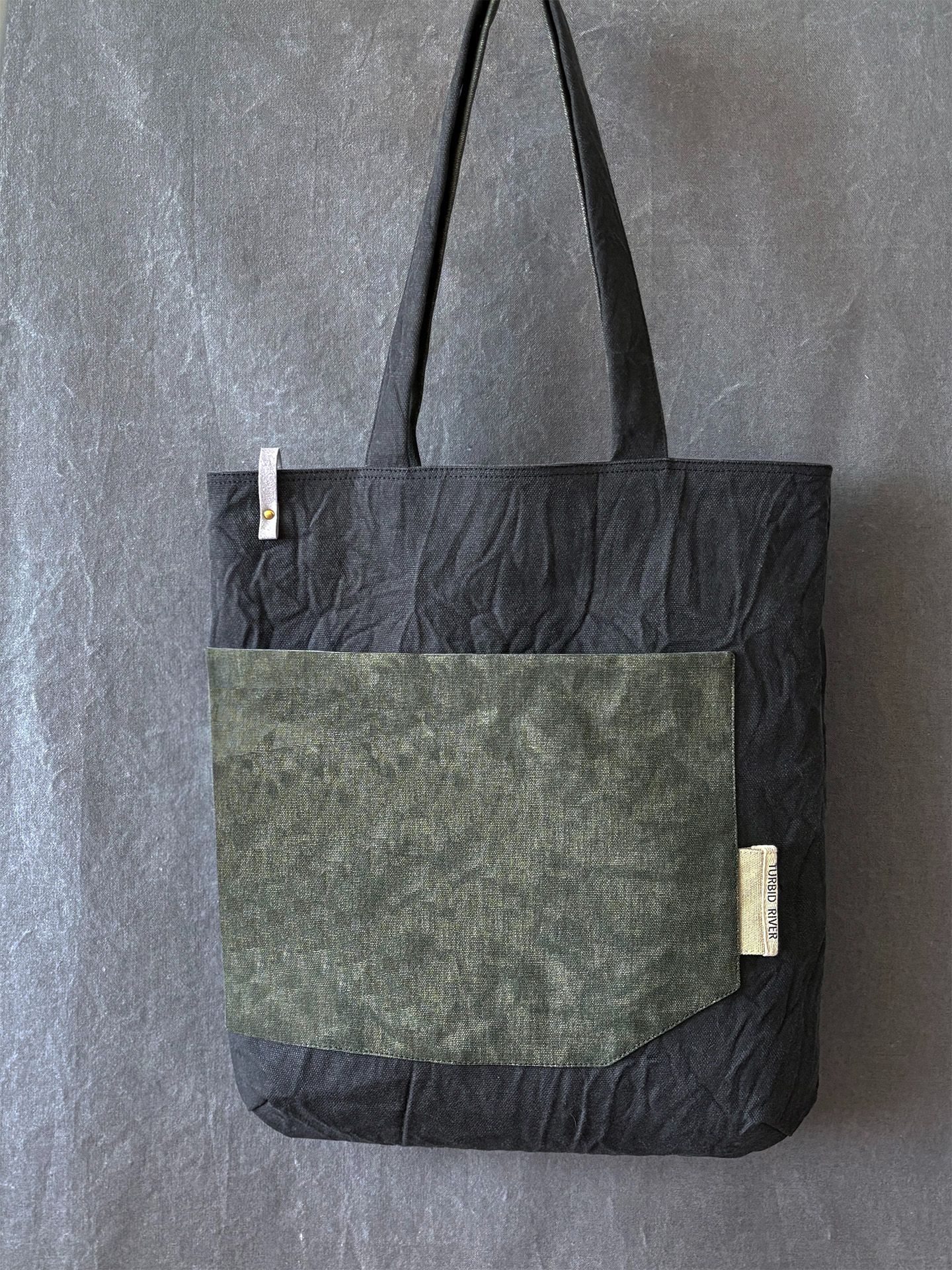 臨時下單區 | 冬岩黑 X 潑墨沼澤綠 | 大口袋 A4托特 | 13吋 15吋