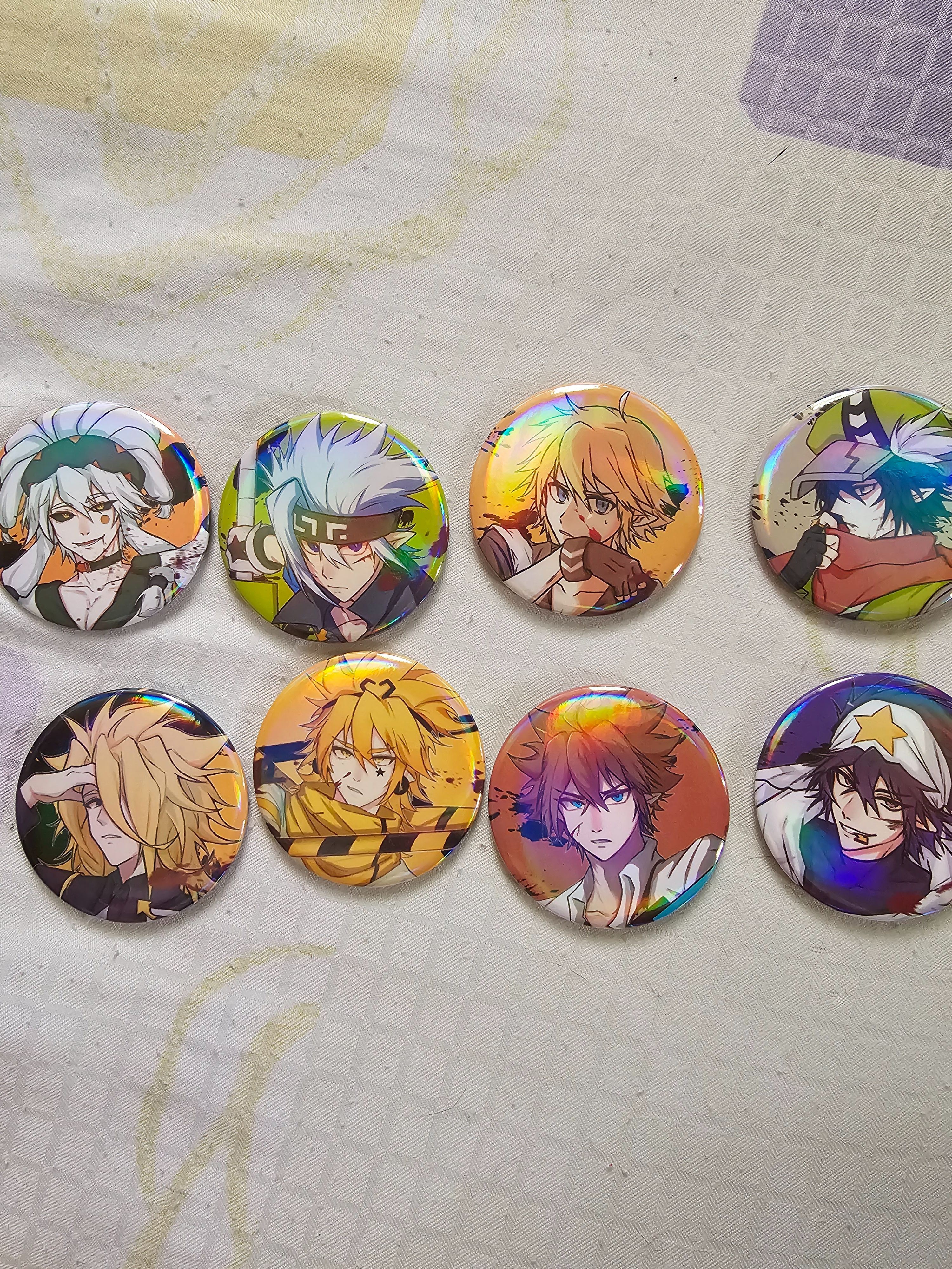 吊飾。徽章。立牌