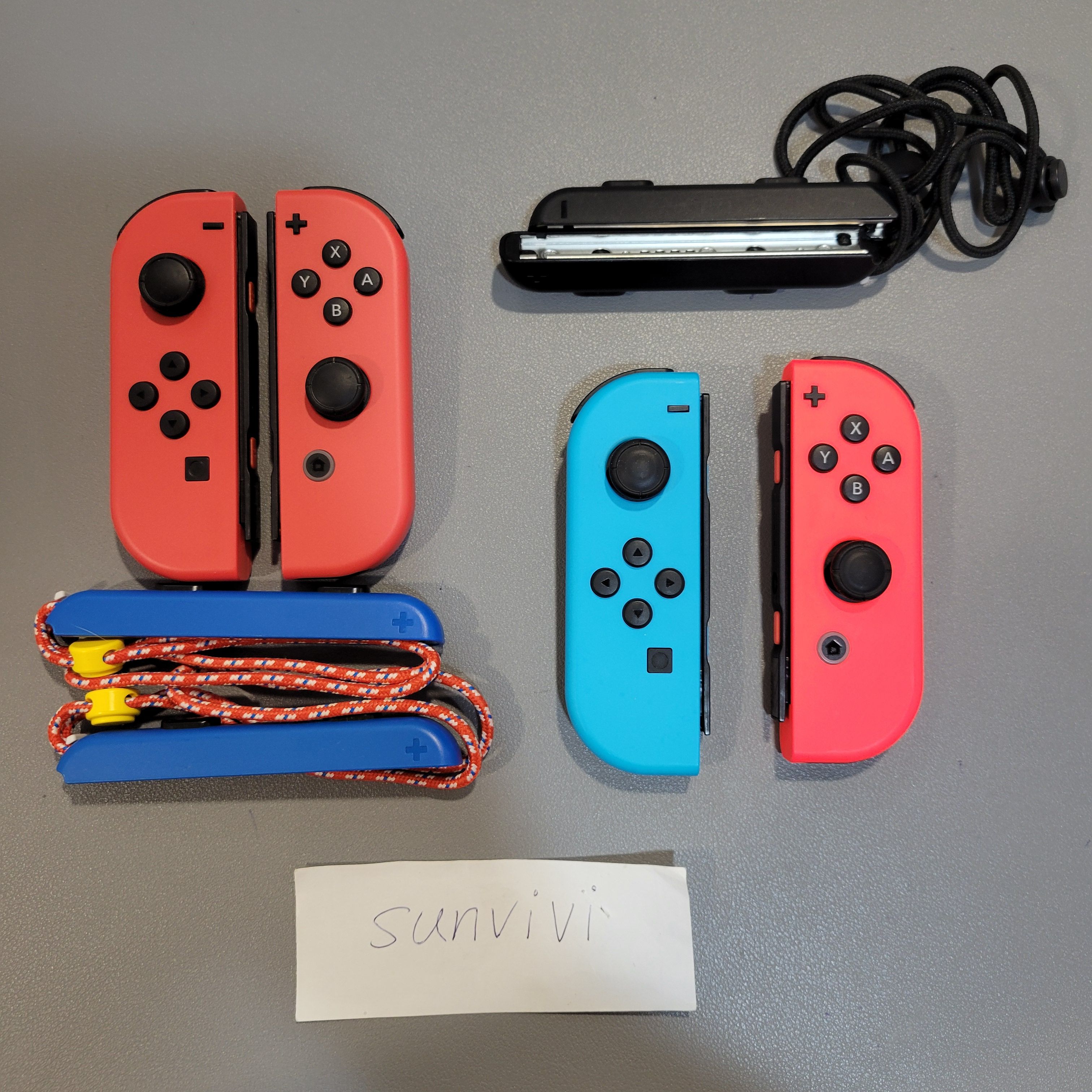 二手保存良好 joycon 附腕帶