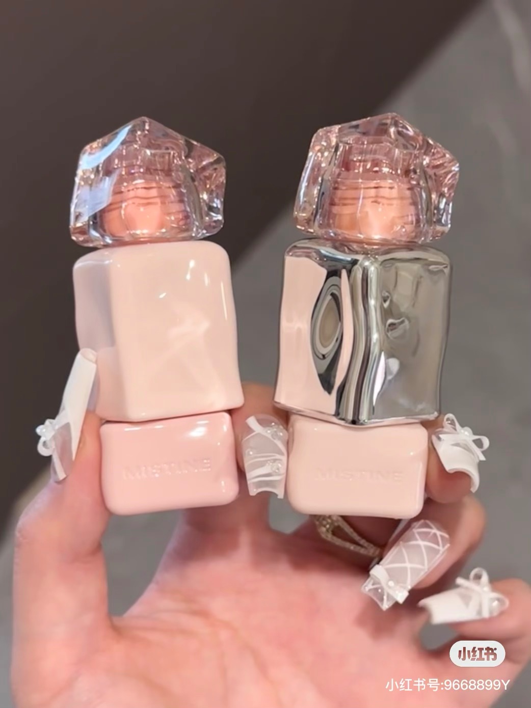 Mistine 奶咖唇釉