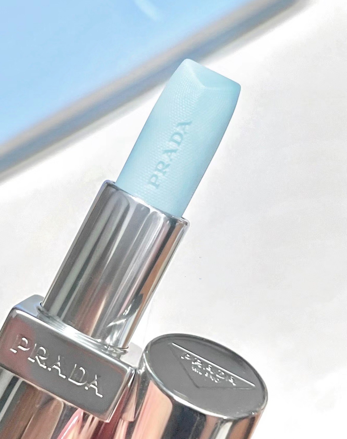 💄PRADA 潤色唇膏 # U001 莫測藍