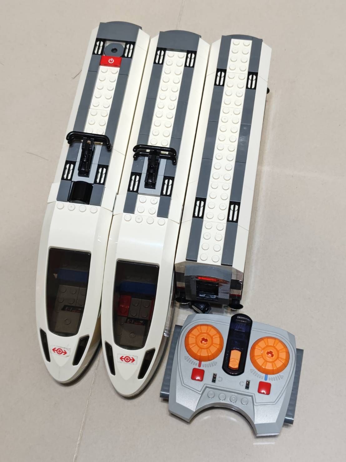 LEGO  中古火車 60051  只有火車，狀態不錯，無盒無書