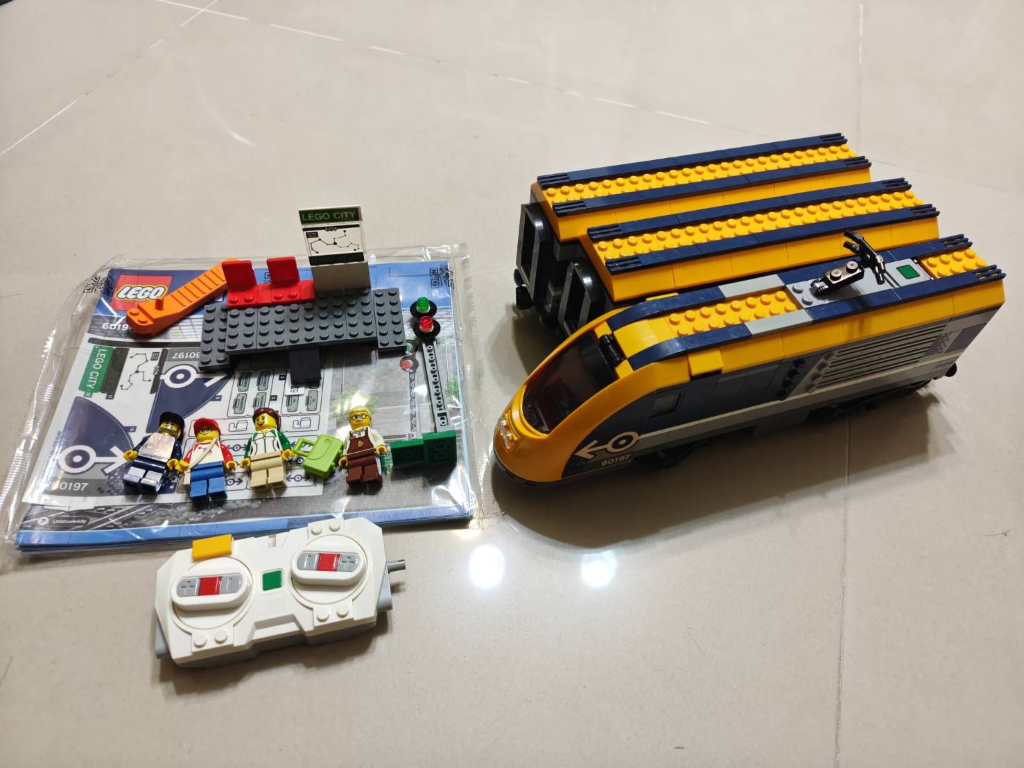 LEGO  60197  中古列車   有書無盒