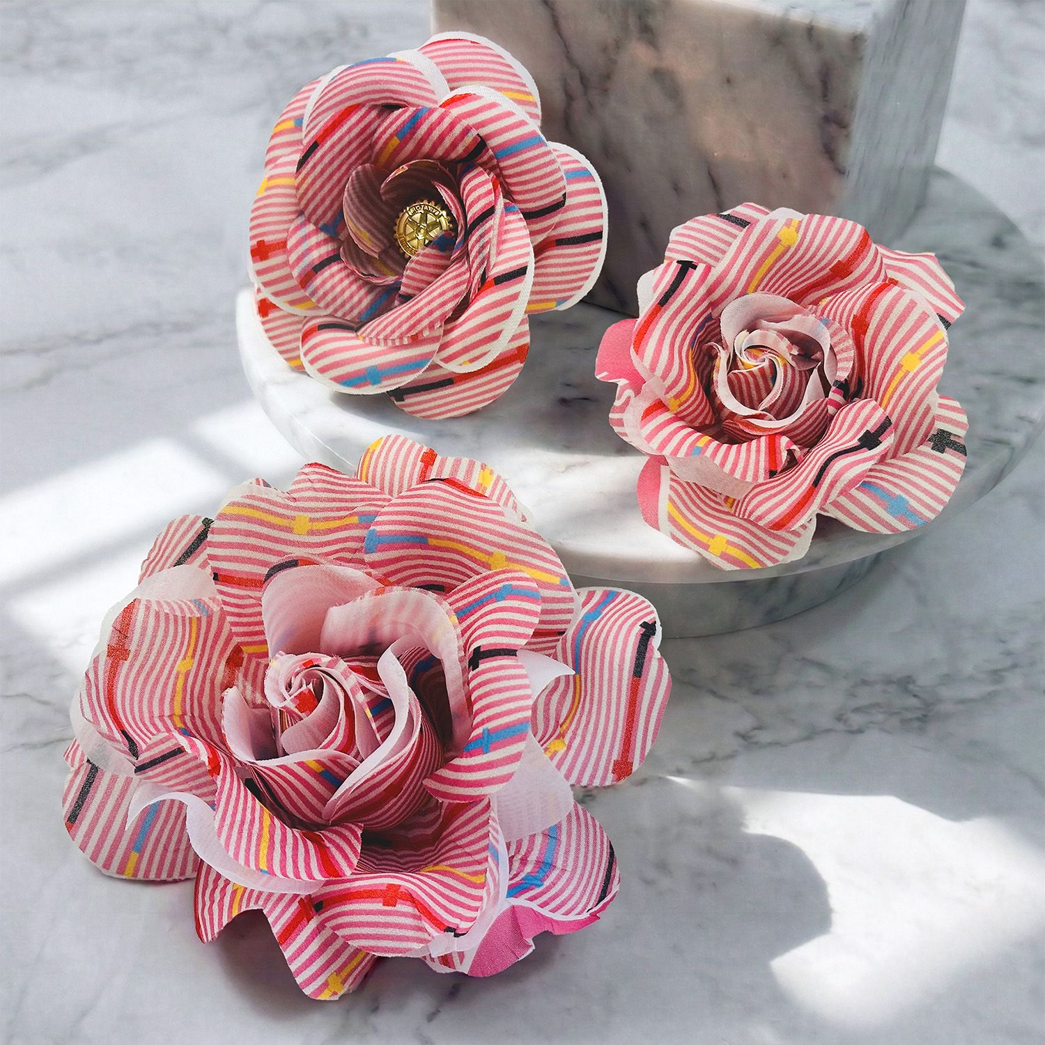 26-27年度扶輪手作胸花