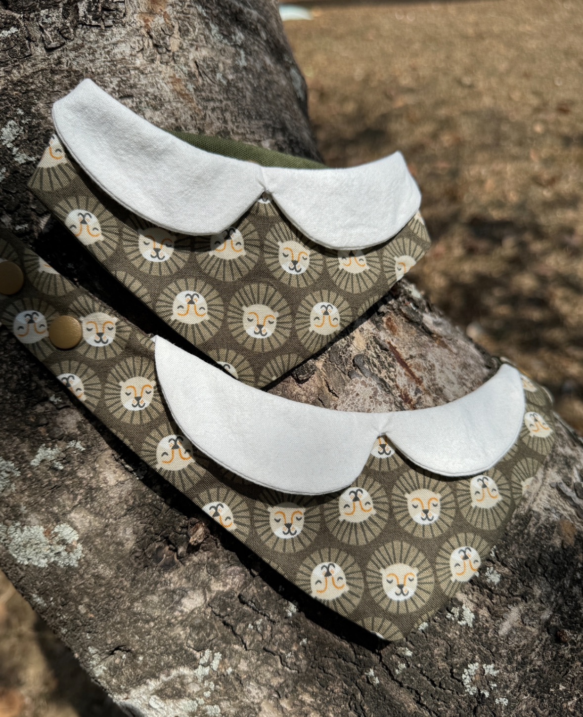 獅子舞 圓領造型三角領巾