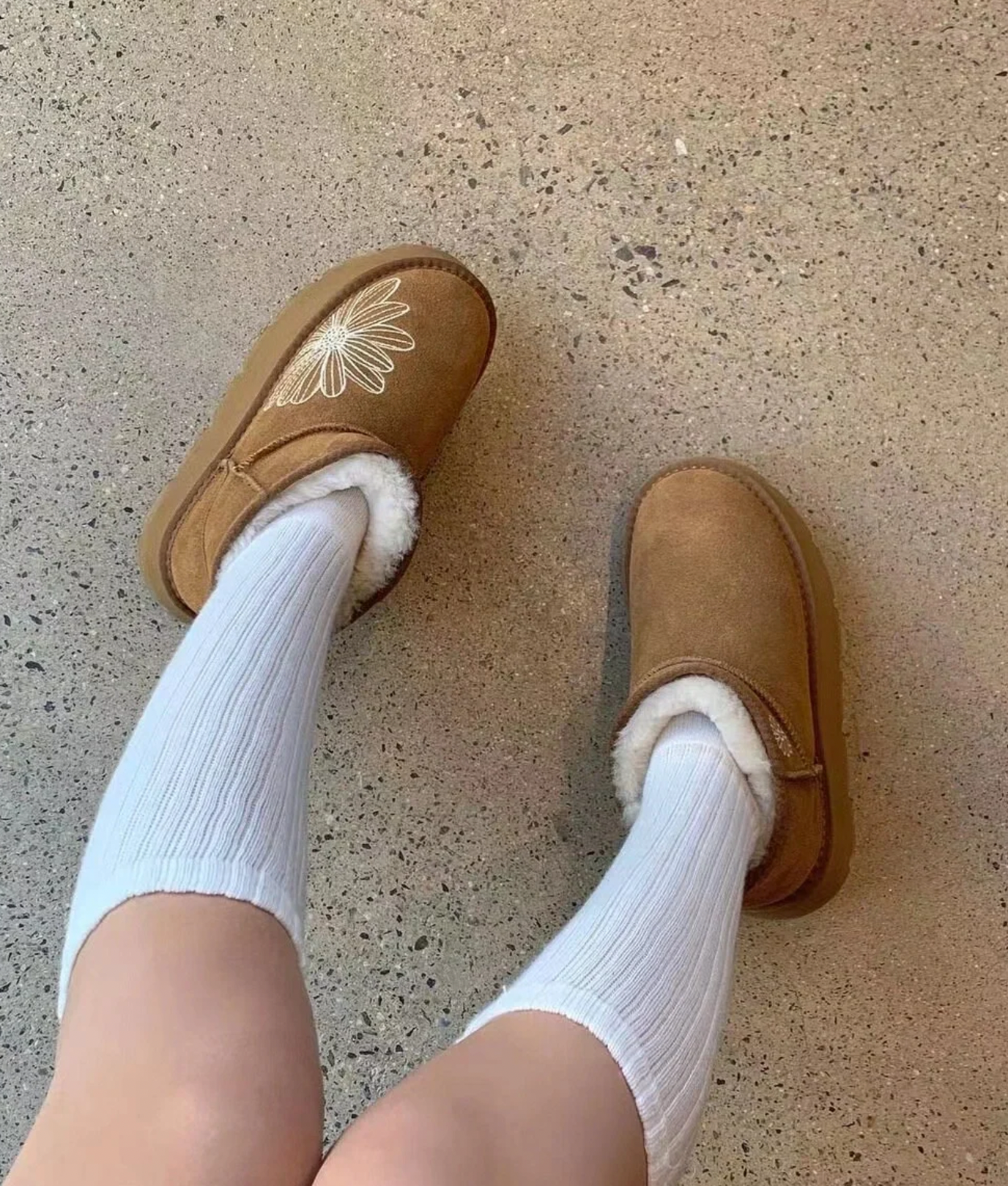 Mardi CLASSIQUE MINI UGG BOOTS