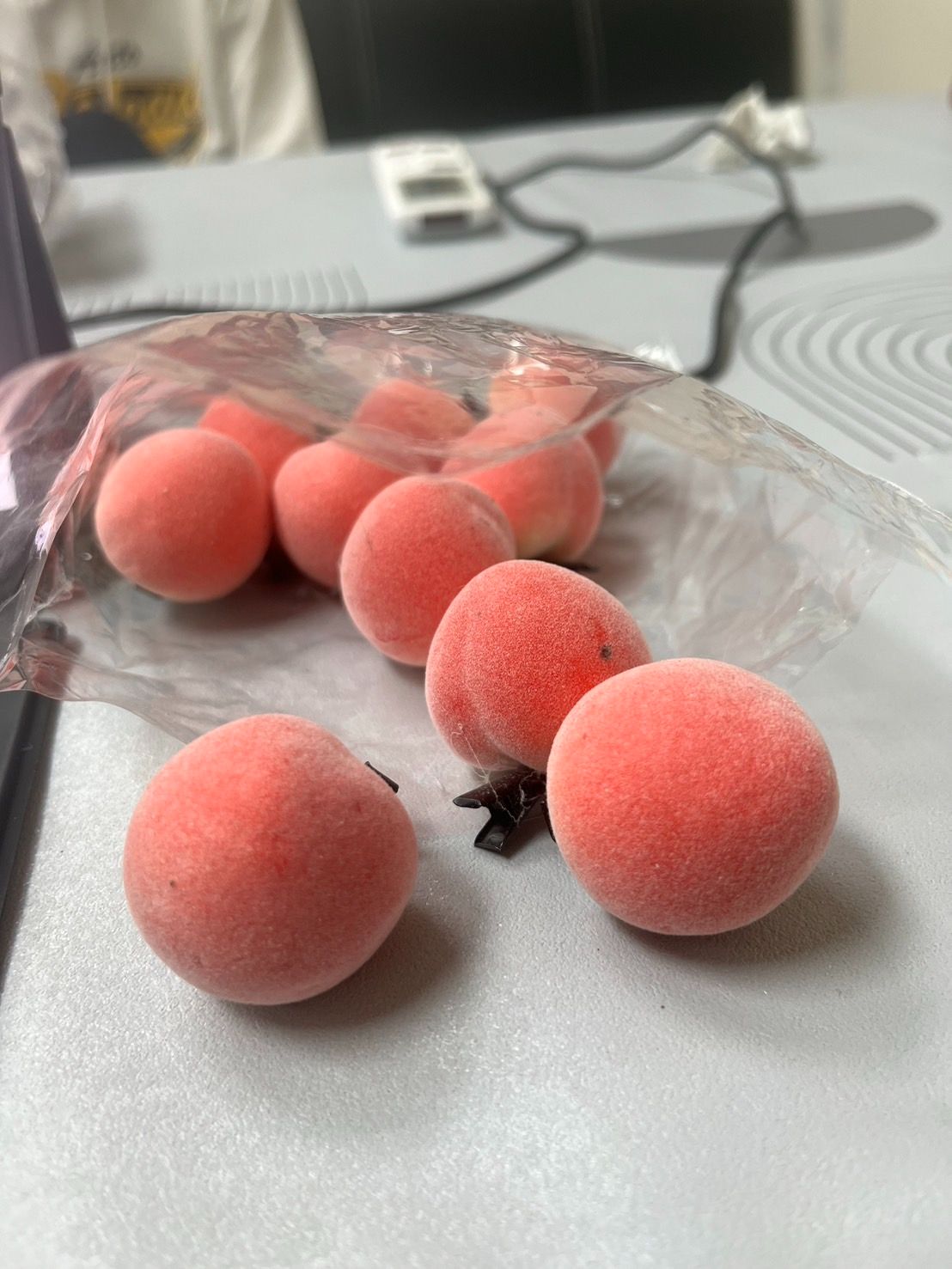 桃子髮夾