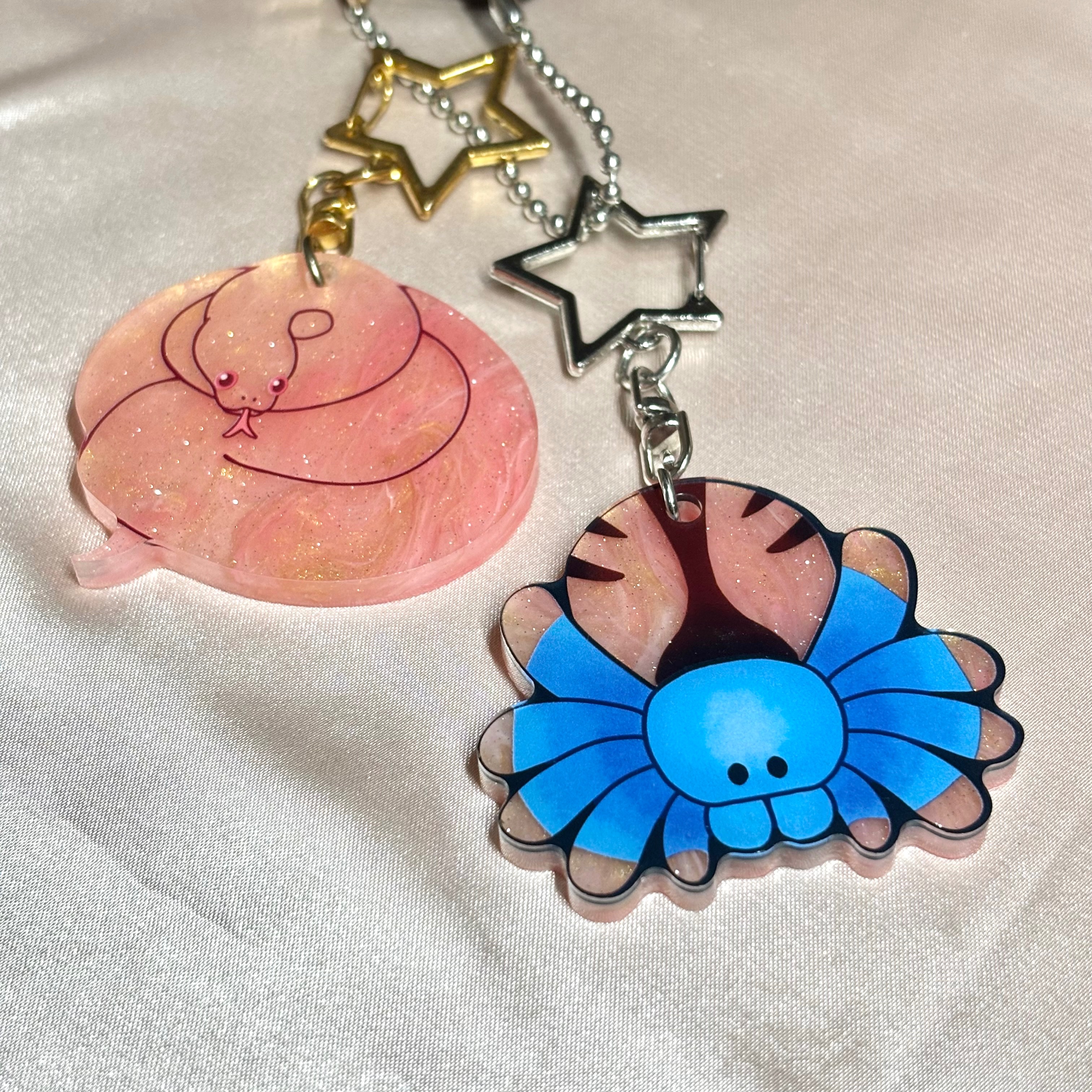 粉趾蛛蛛＆粉色玉米蛇蛇 閃亮✨吊飾 蜘蛛🕷️🐍