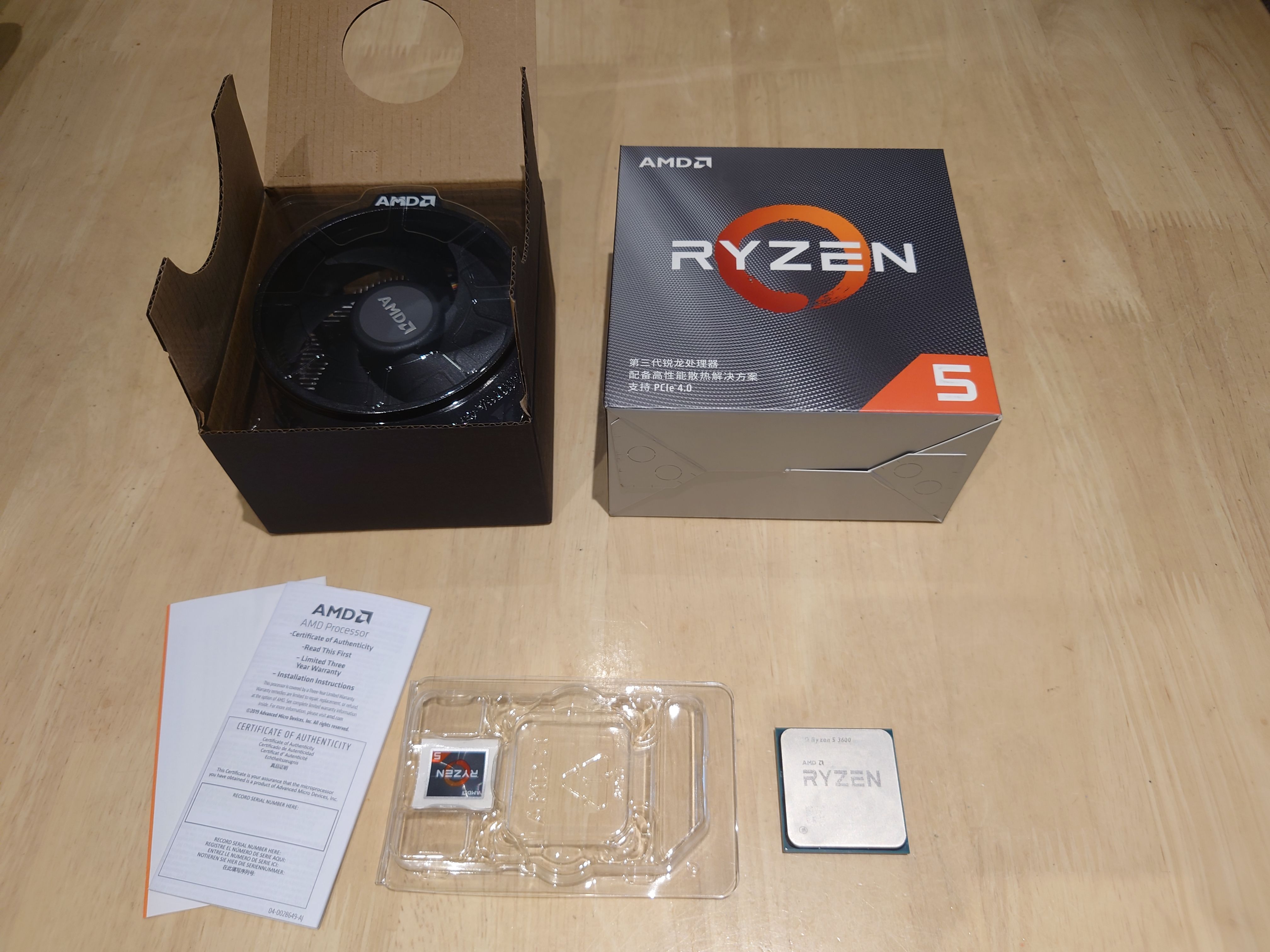 AMD Ryzen 3600 六核心 含原廠風扇