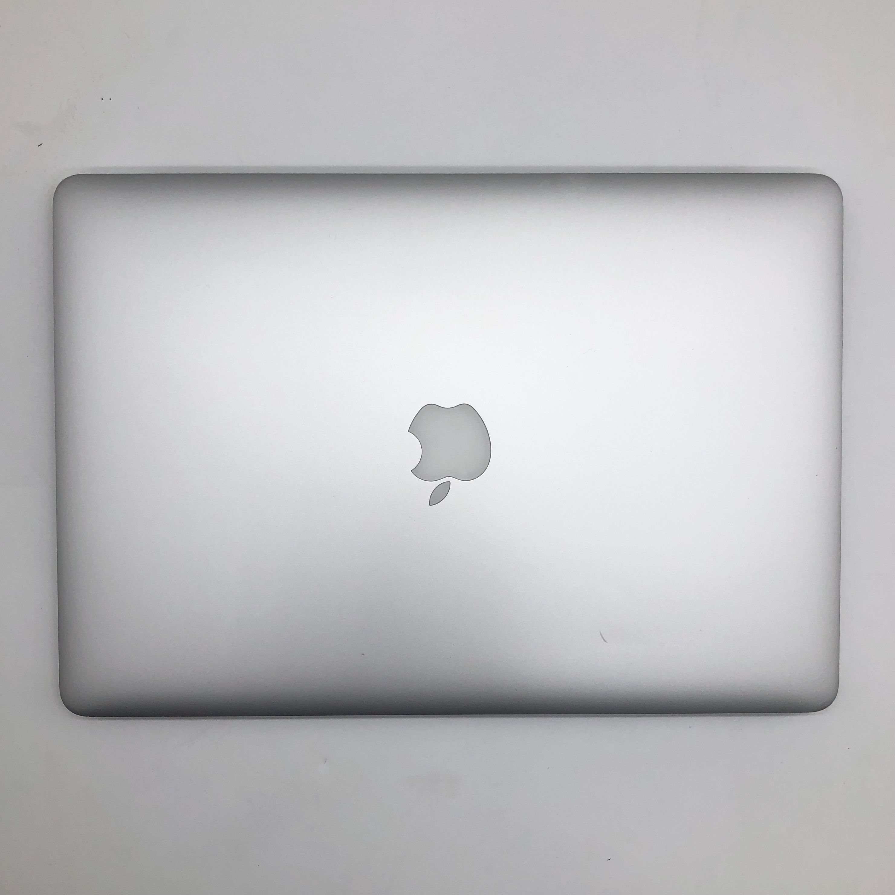 MacBook Pro Retina 15＂ Mid 2015 {DG}[Core i7-2.5 GHz]