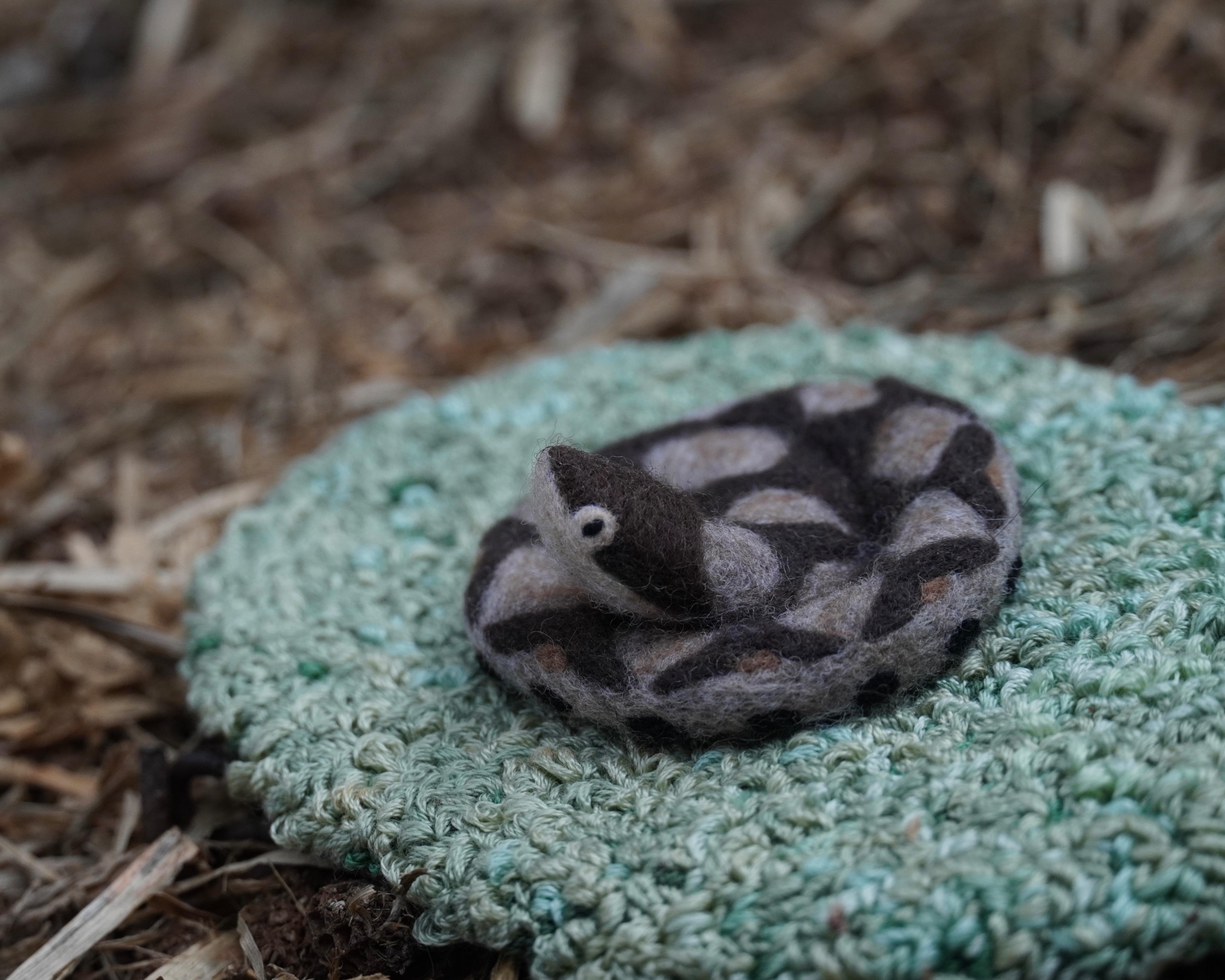 山神百步蛇別針