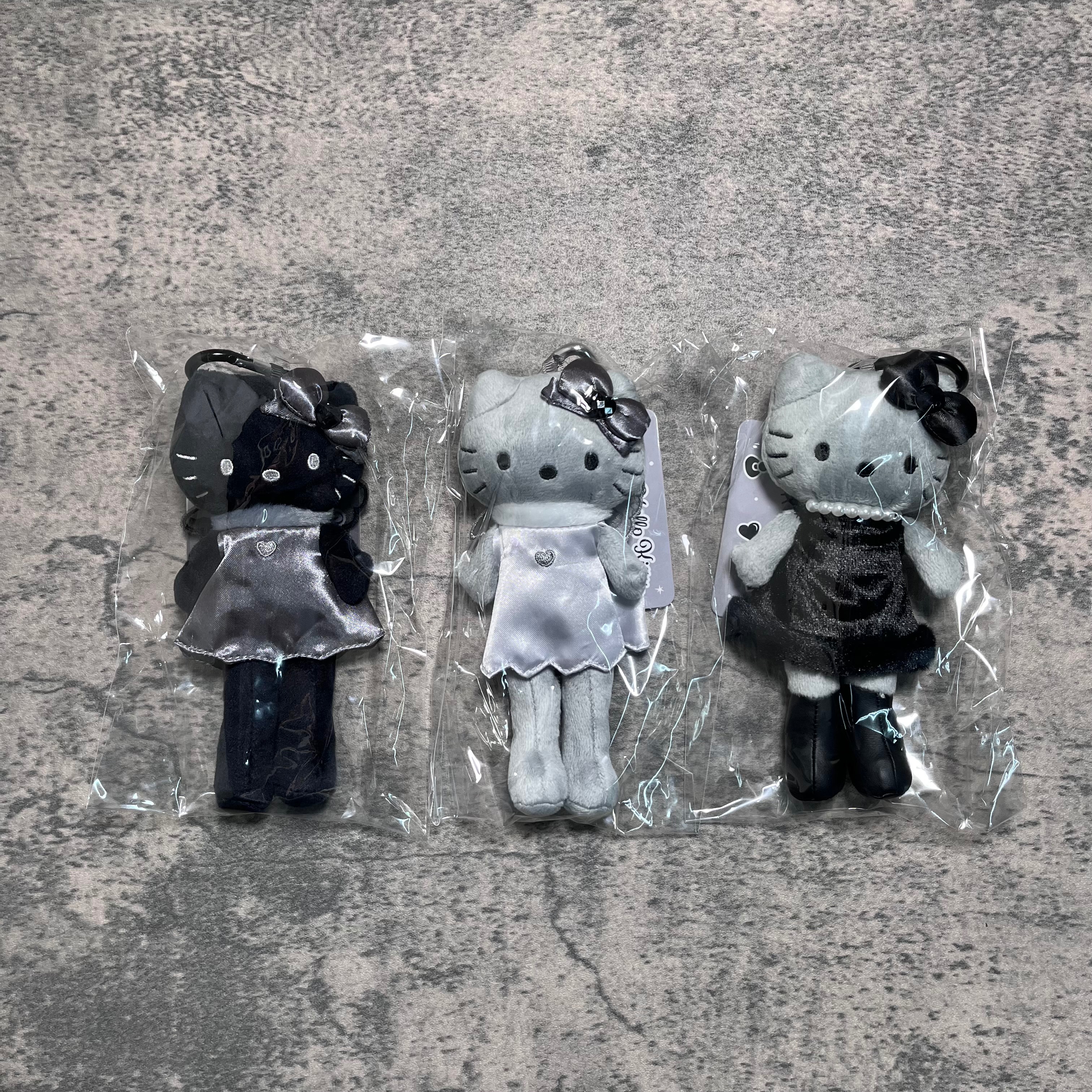 【現貨】日本黑灰天使長腿Kitty吊飾