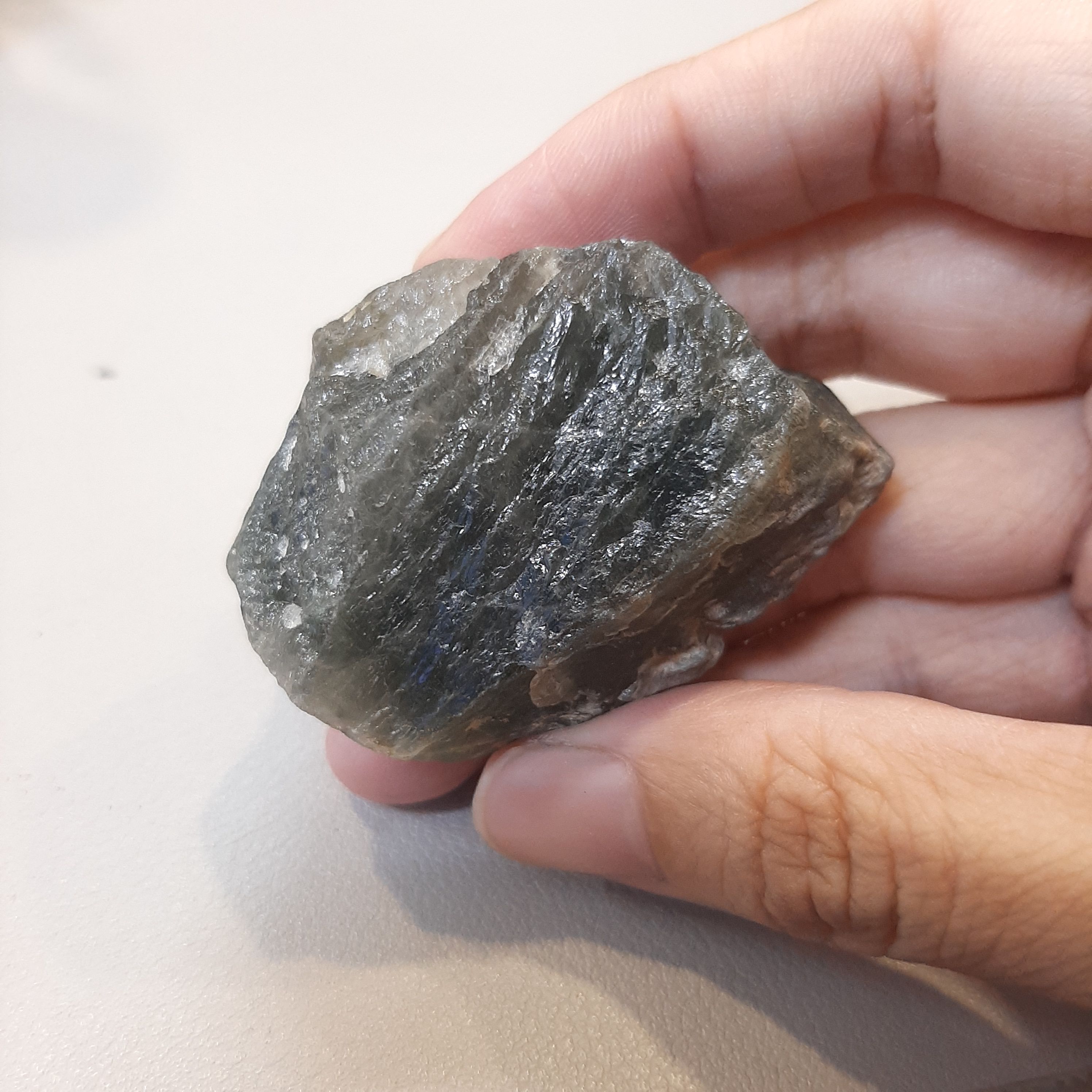 綠髮晶原礦塊（C）47.7公克