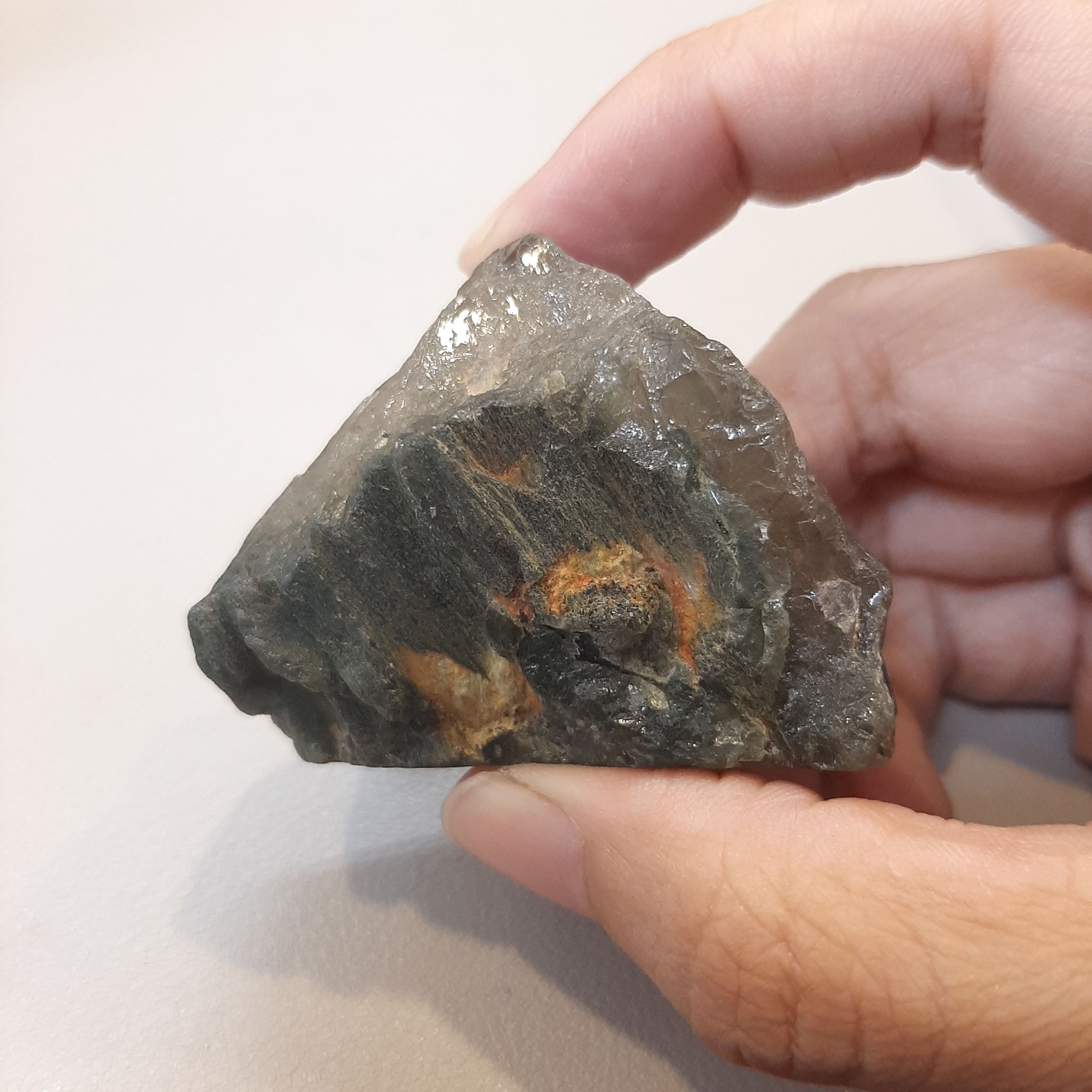 綠髮晶原礦塊（D）52.7公克