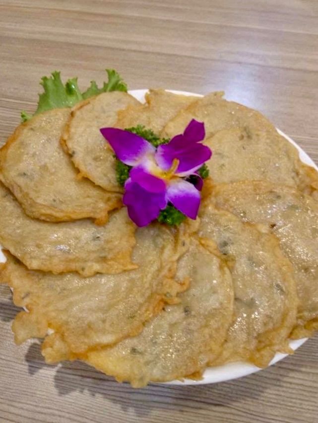 純魚漿打的黑輪跟魚粿