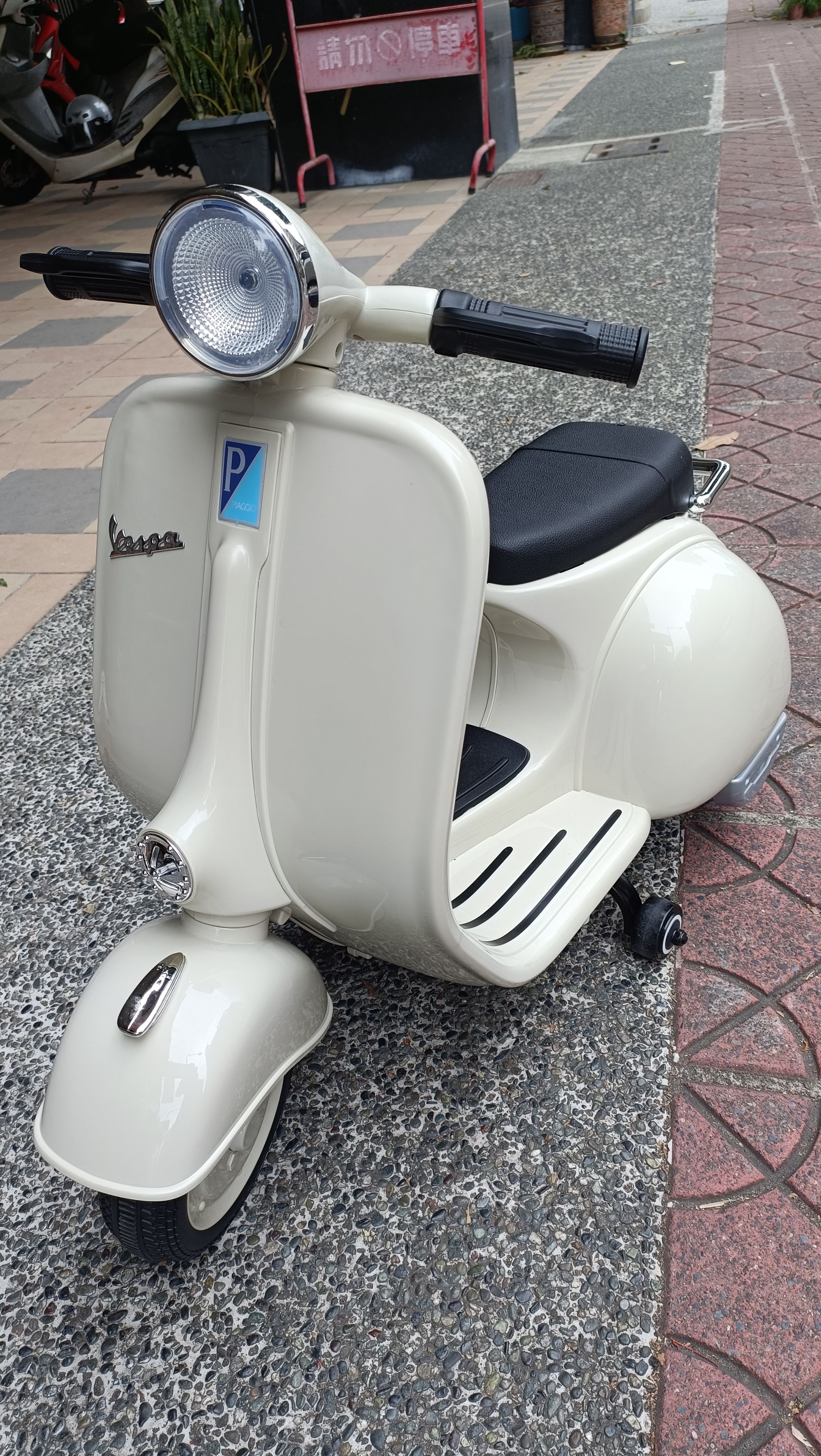 兒童電動機車6V4鉛酸電池