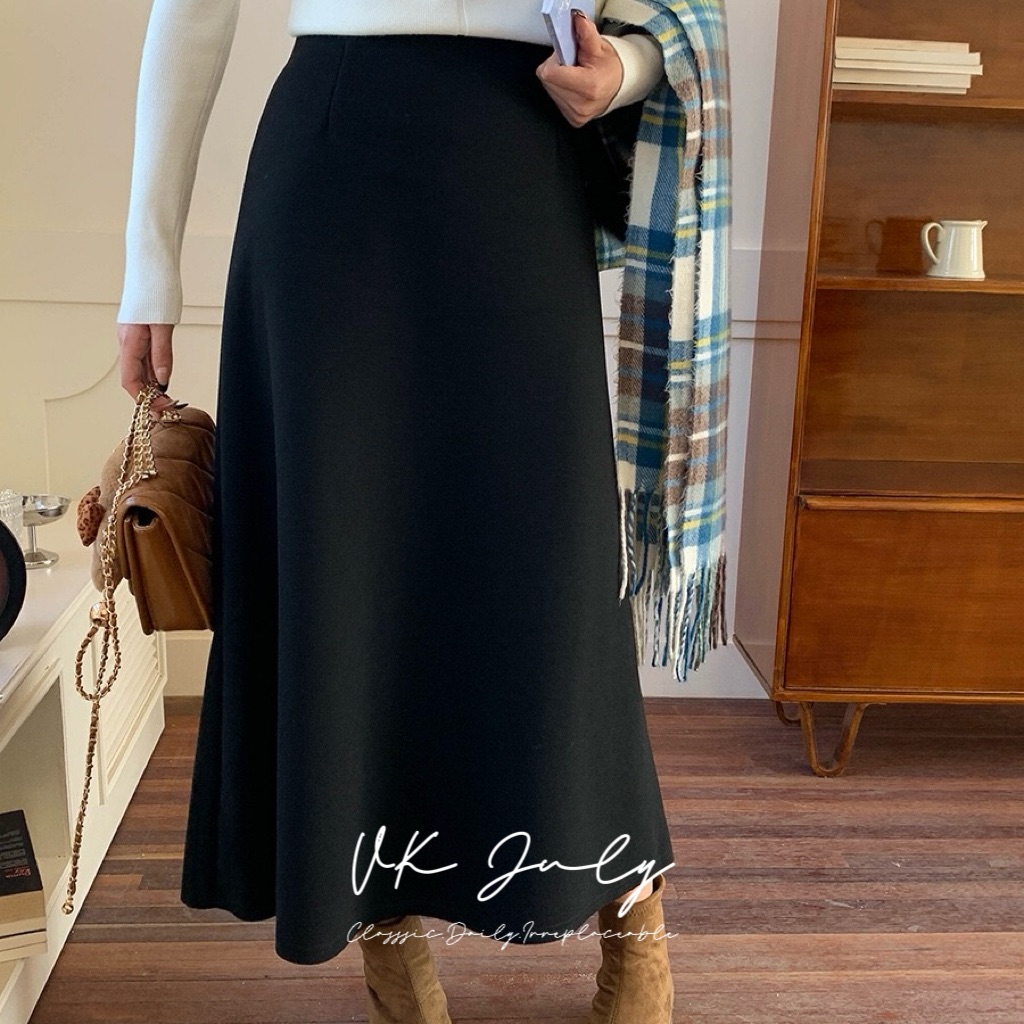𝑽𝑲 𝑱𝒖𝒍𝒚｜法式感A字毛呢長裙（2 colors）