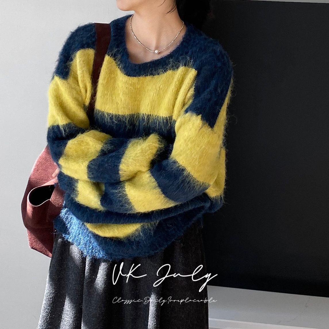 𝑽𝑲 𝑱𝒖𝒍𝒚｜毛絨絨慵懶撞色條紋毛衣（4 colors）