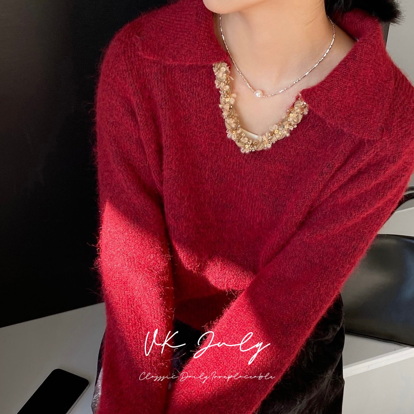 𝑽𝑲 𝑱𝒖𝒍𝒚｜拼接精緻編織感V領毛衣（2 colors）