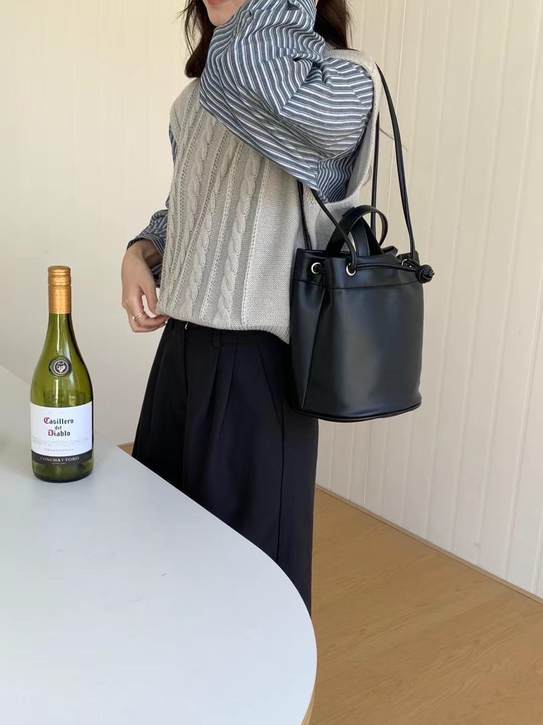 預購🤍 簡約質感肩背手提包包