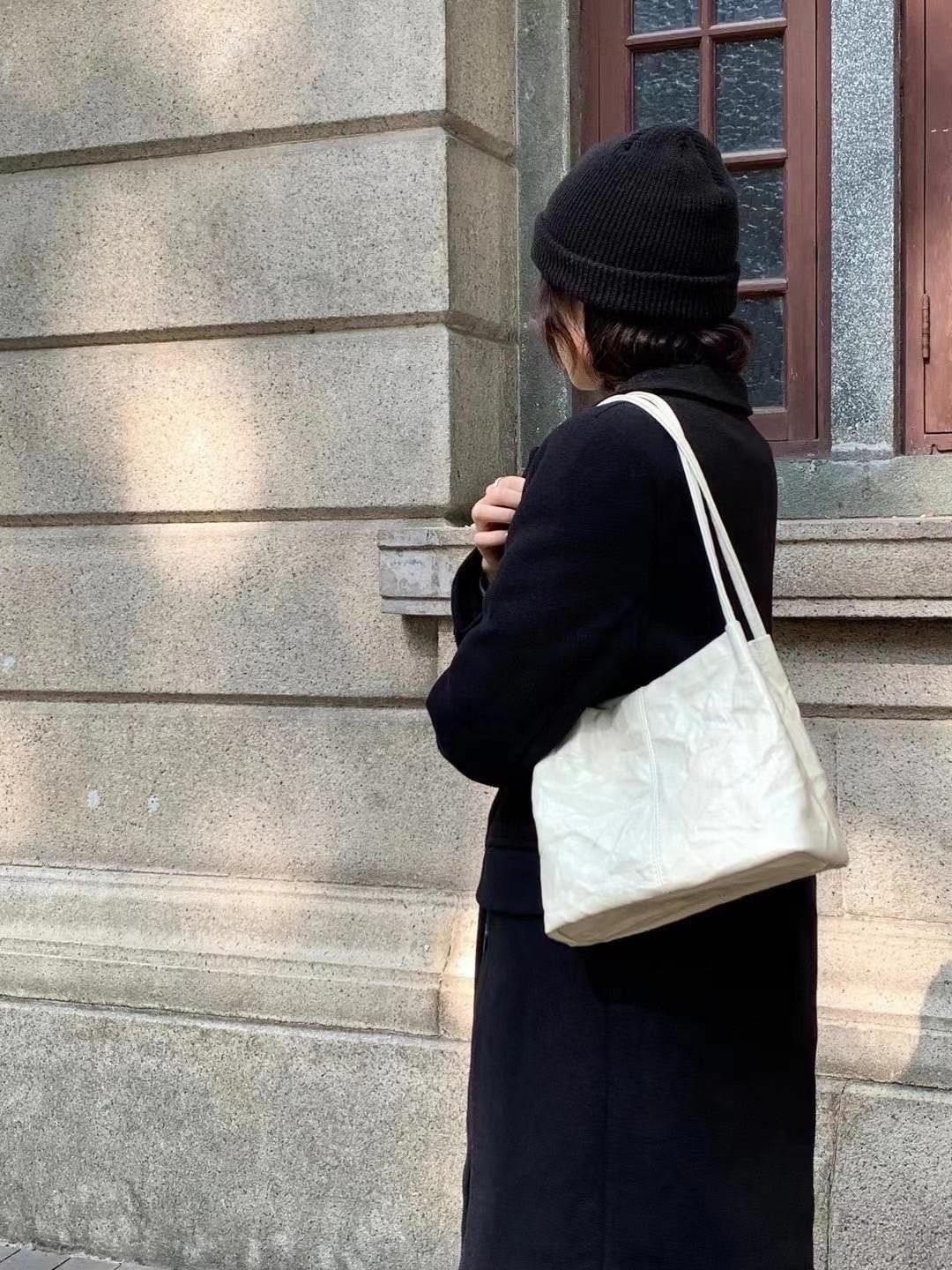 預購🤍 韓系皺褶方形肩背包包