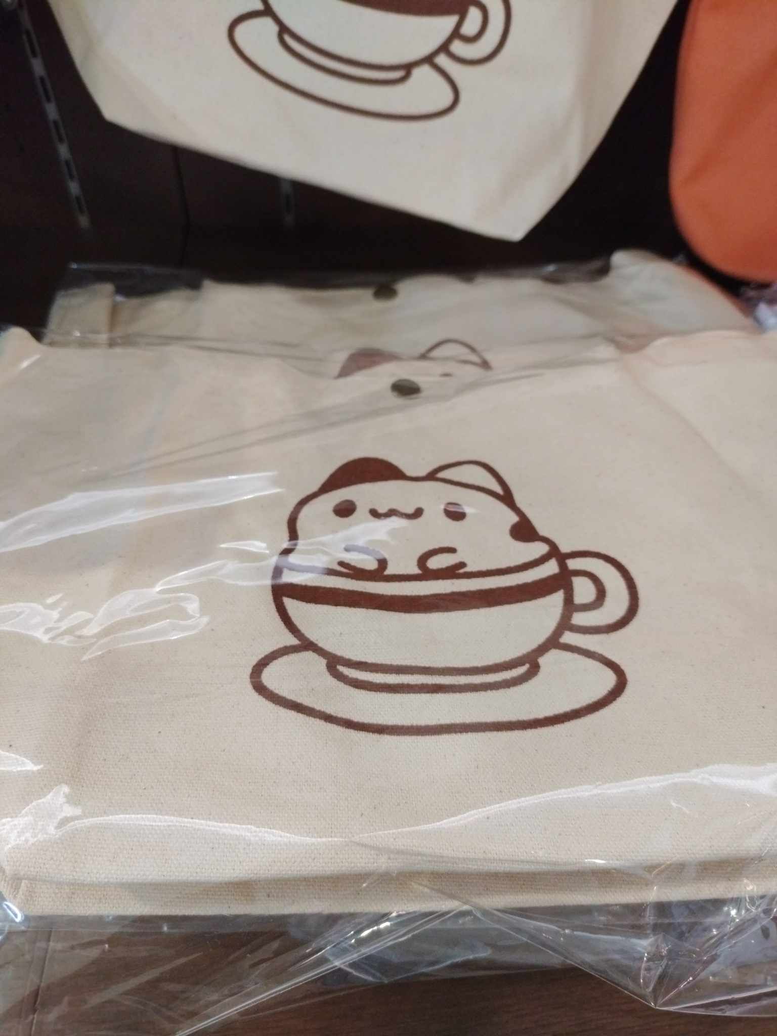 （臺中驛店）奶泡貓咖啡代購 奶泡貓印花帆布托特包（米白色）