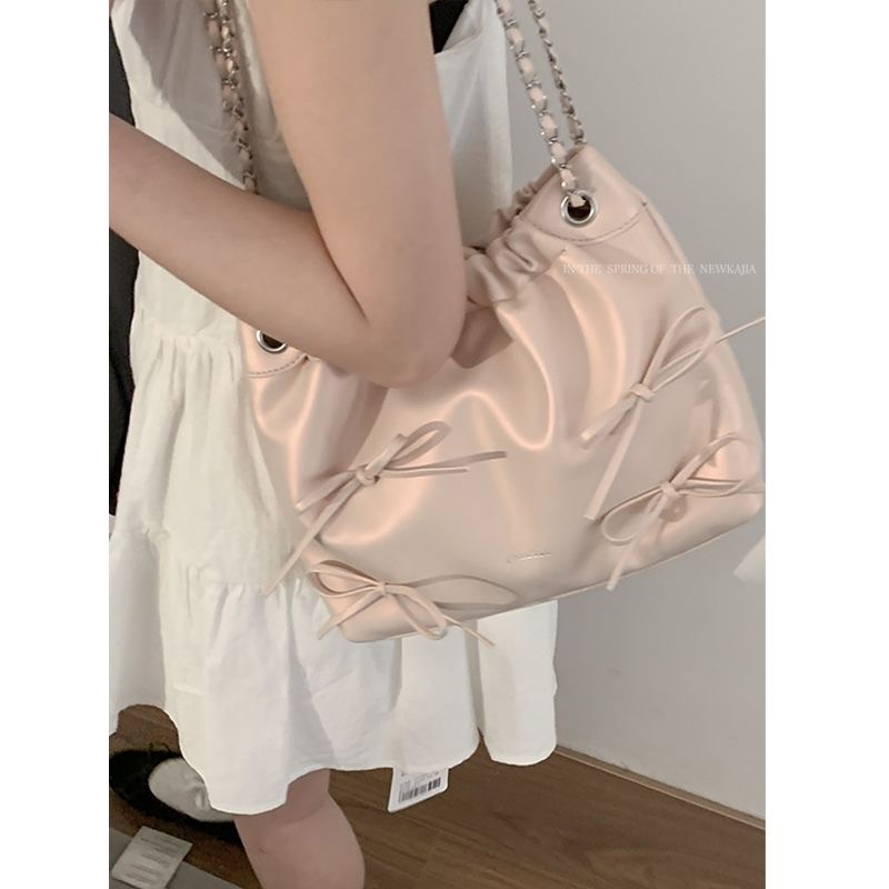 甜美蝴蝶結大容量斜跨包