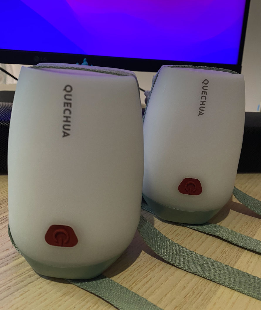 ＜二手＞100 流明 3段式防水露營燈 （USB充電）有兩個