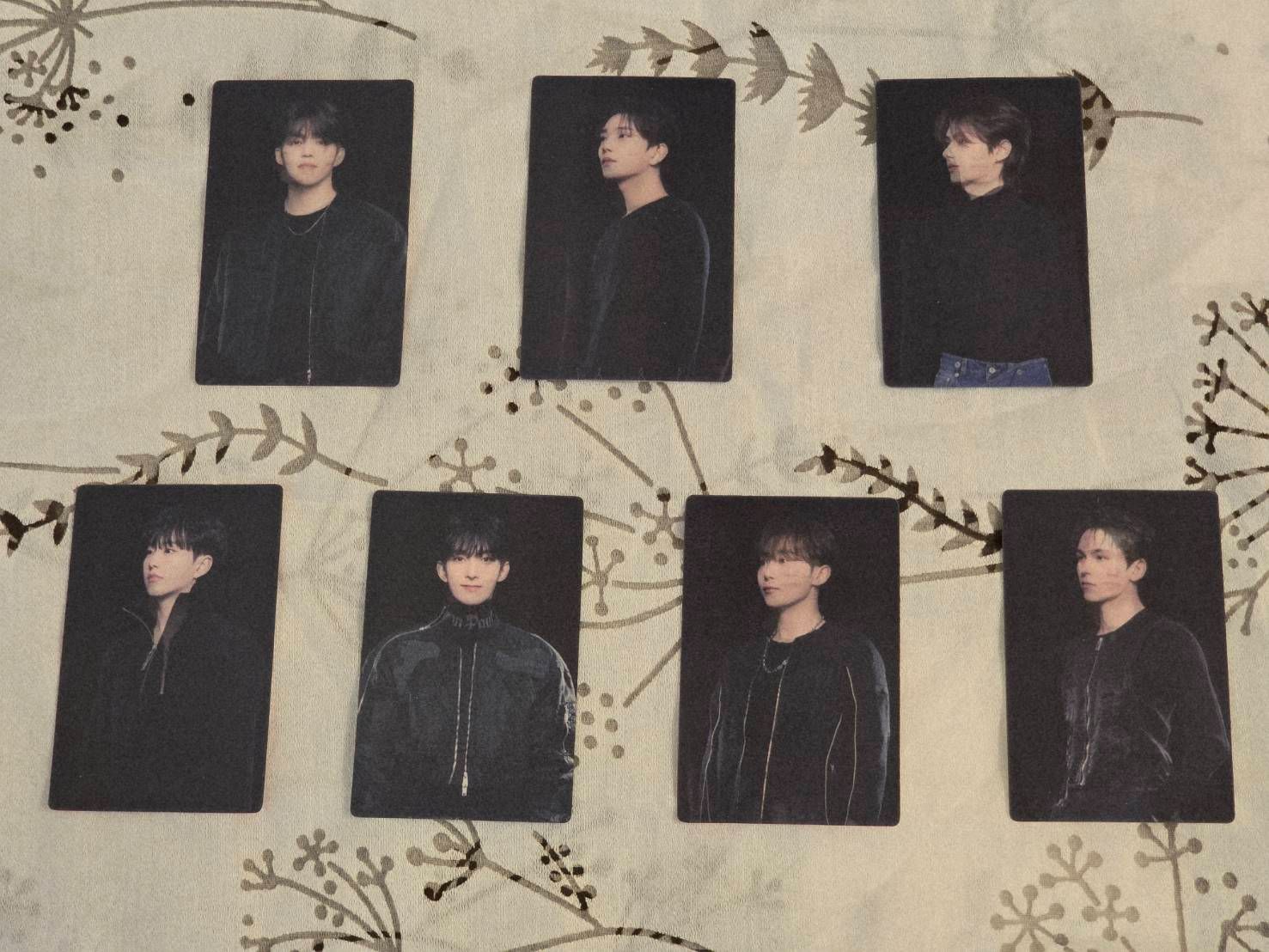 FOLLOW AGAIN 韓場-變化卡