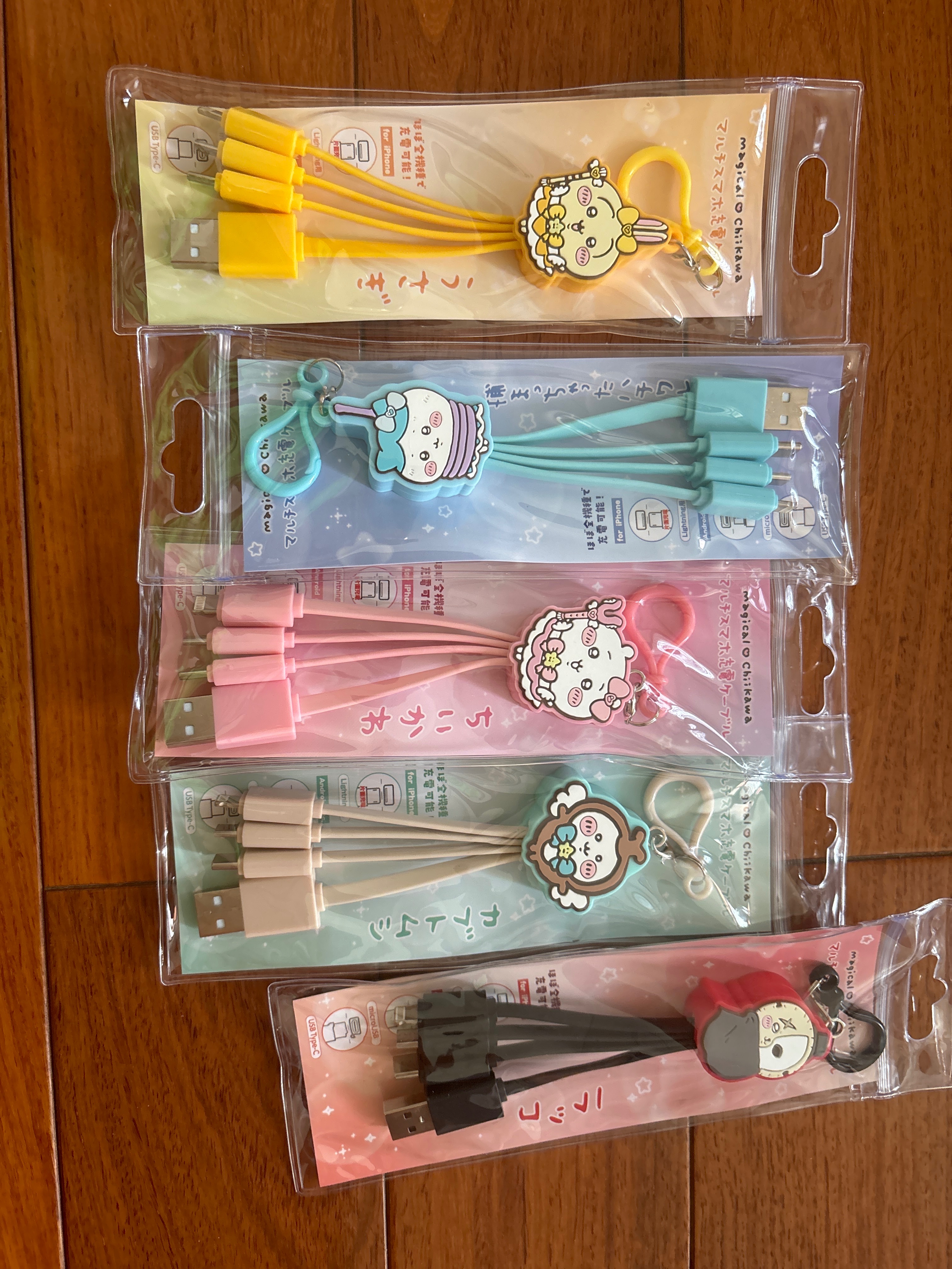 吉伊卡哇多合一充電線及髮夾