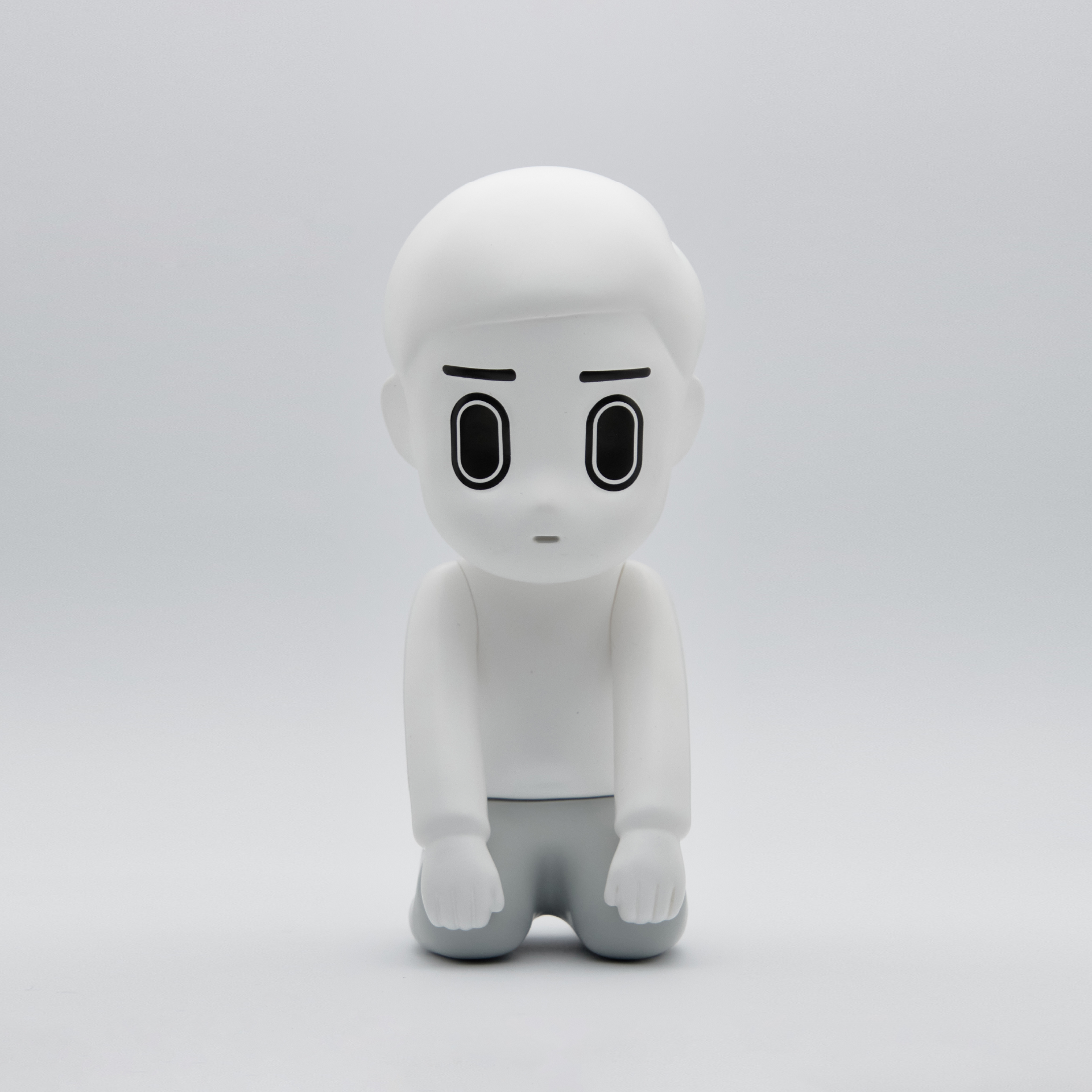 消極男子-初代糖膠模型-跪坐-原始色 （限量200體）