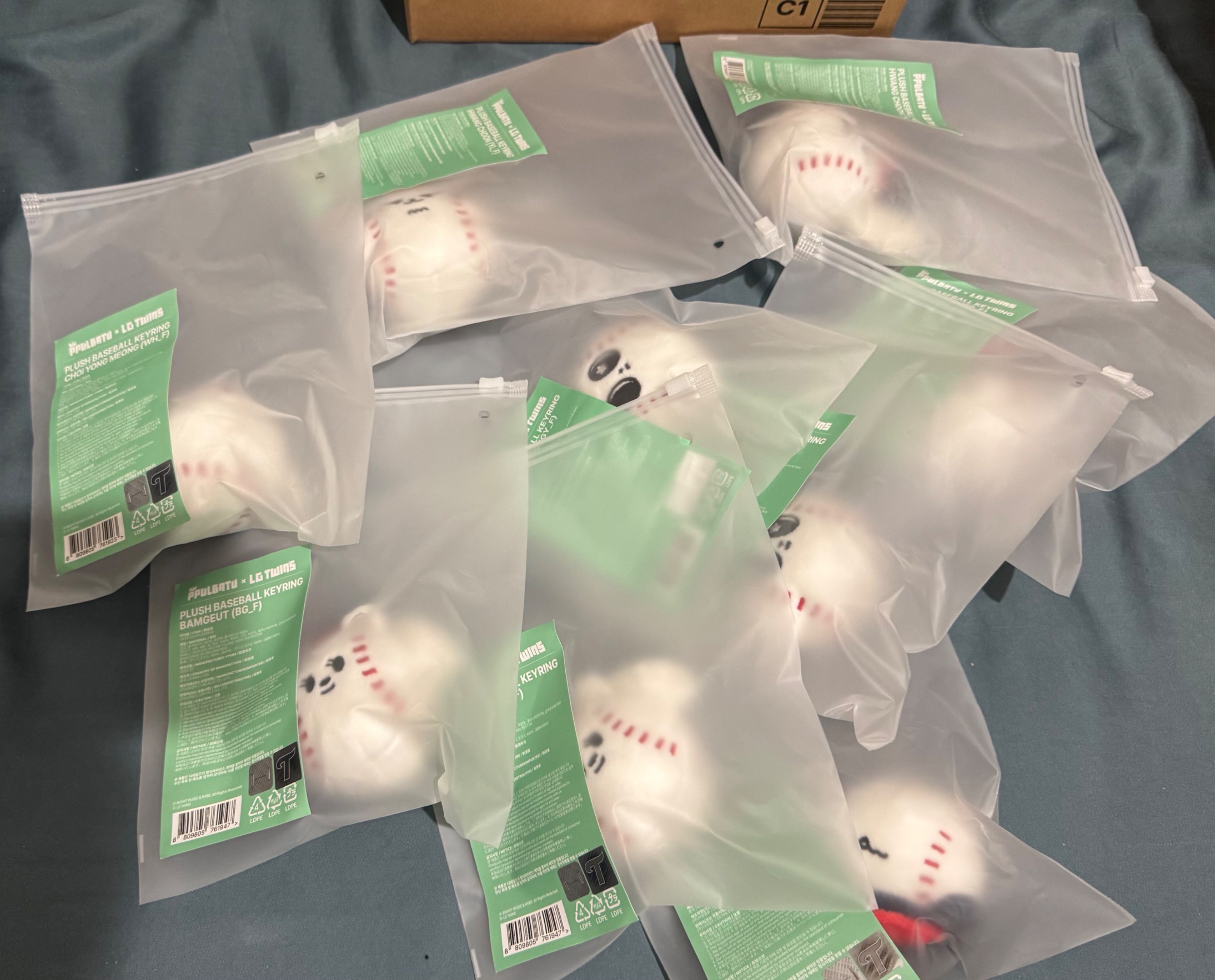 TXT x LG TWINS 聯名