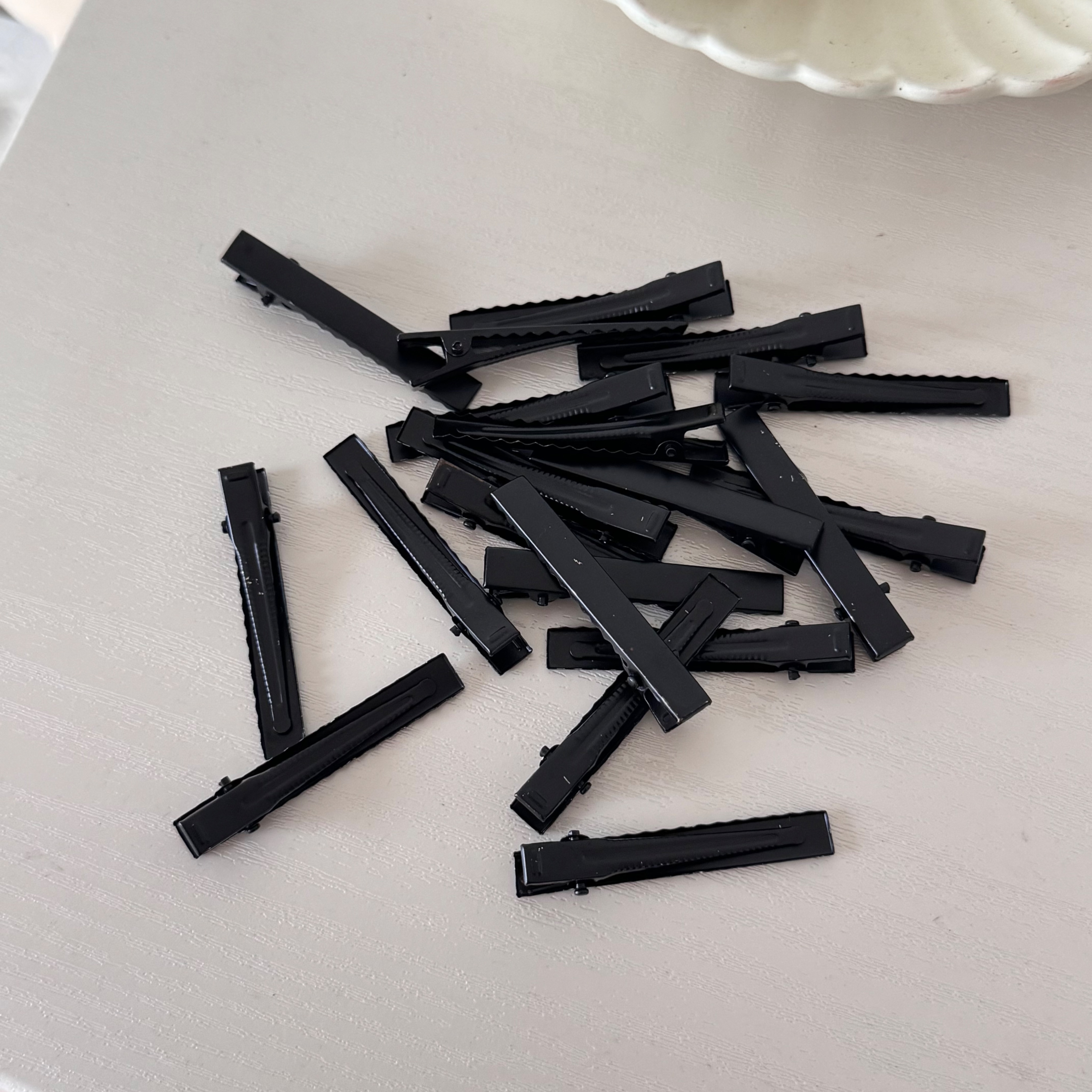 黑色素面壓夾