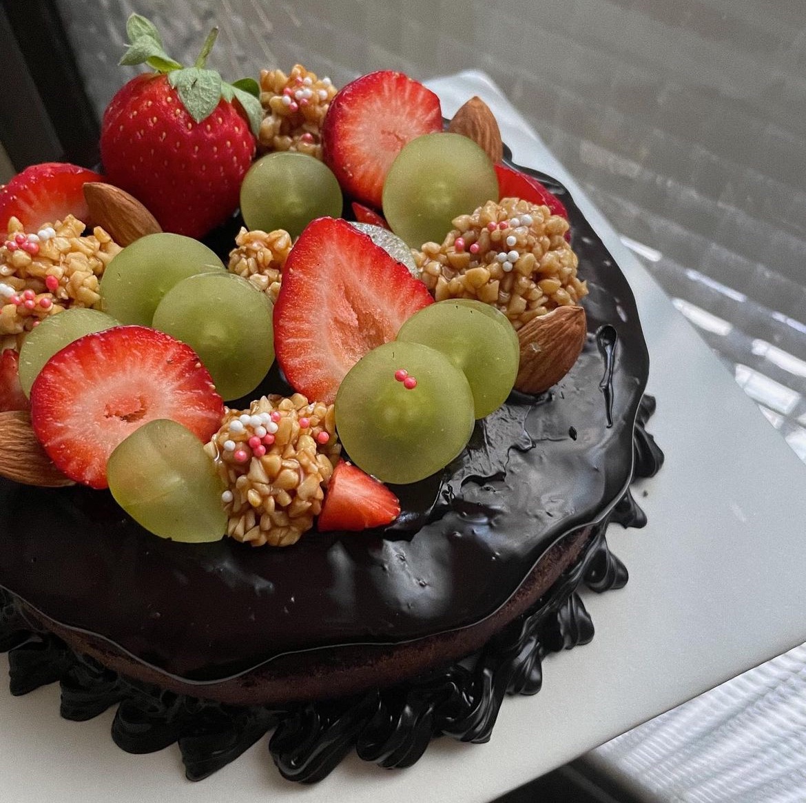 極致濃奶酒朗尼與時令水果